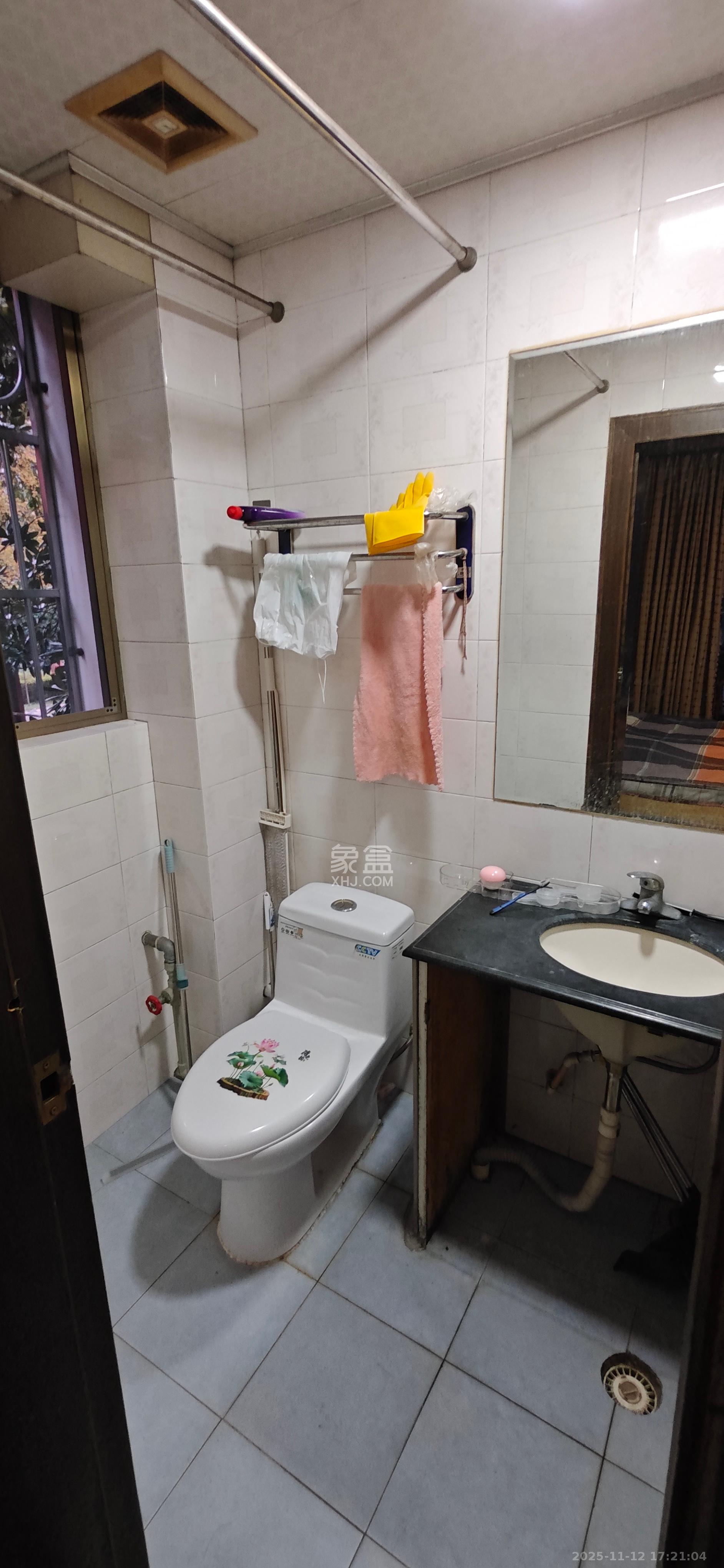 阳明山庄 3室1厅1卫 2100.0元/月 阳明山庄 3室1厅1卫 2100.0元/月室内图