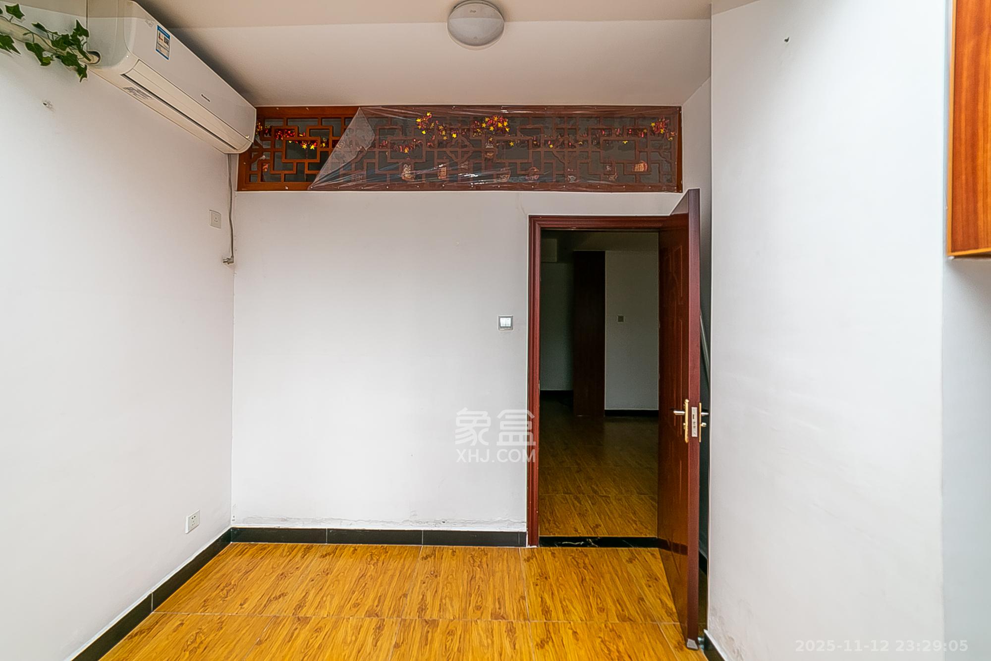 星宇V立方(旭和大厦) 1室1厅1卫 36.0万 星宇V立方(旭和大厦) 1室1厅1卫 36.0万卧室