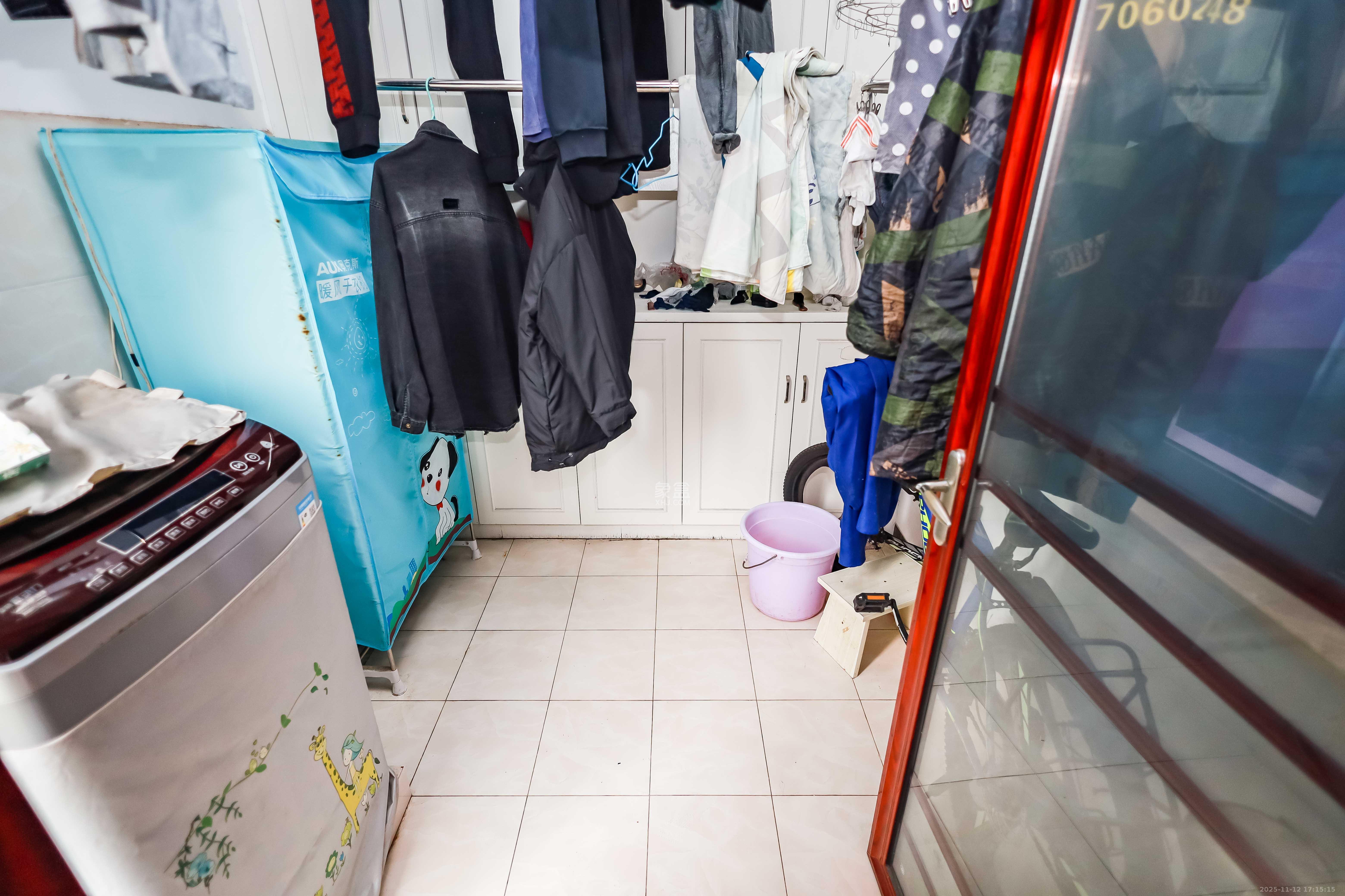 天麓尚层  4室2厅2卫    98.0万阳台