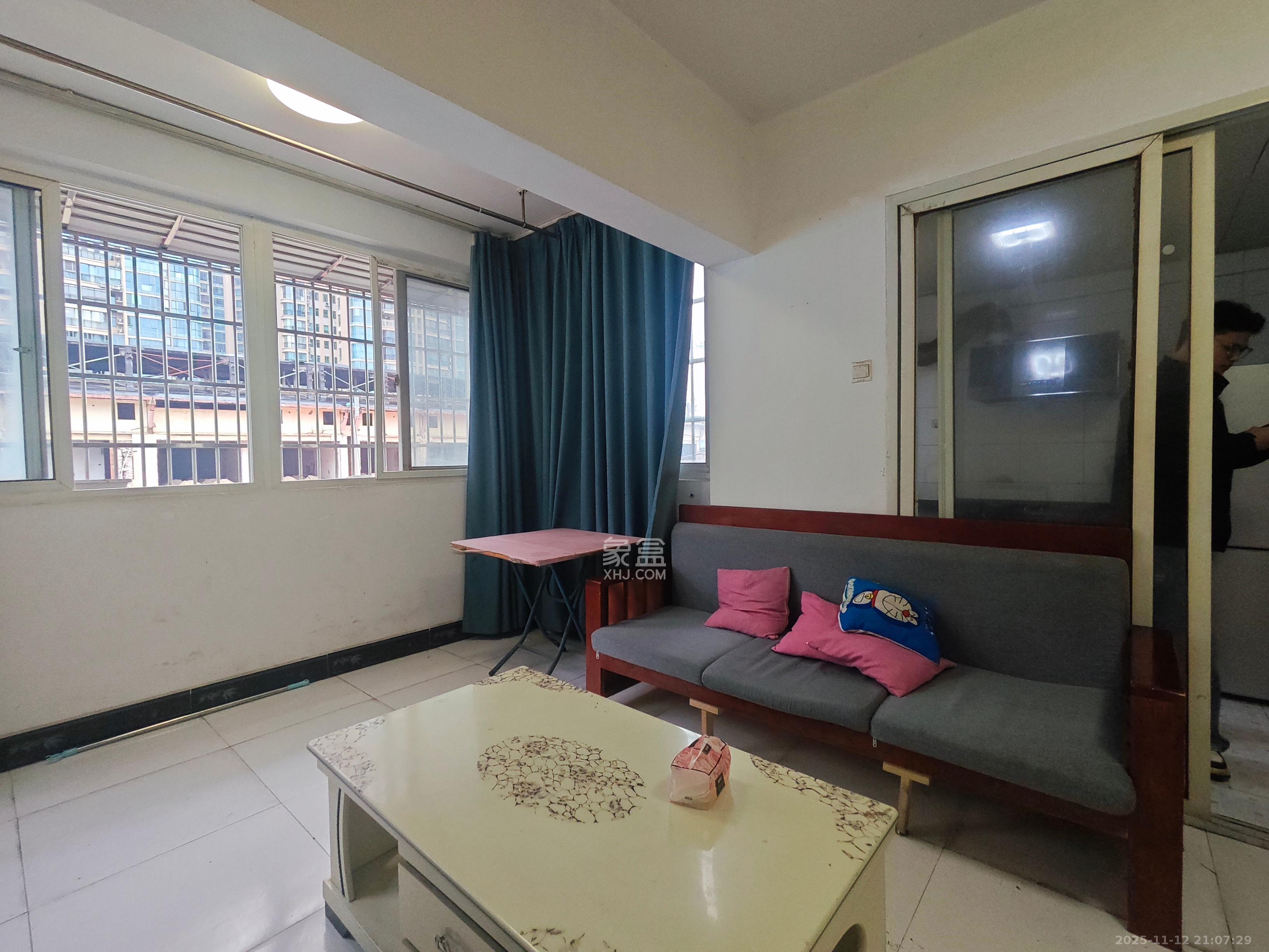 雨花大厦(云海大厦) 1室0厅0卫 1600.0元/月 雨花大厦(云海大厦) 1室0厅0卫 1600.0元/月室内图