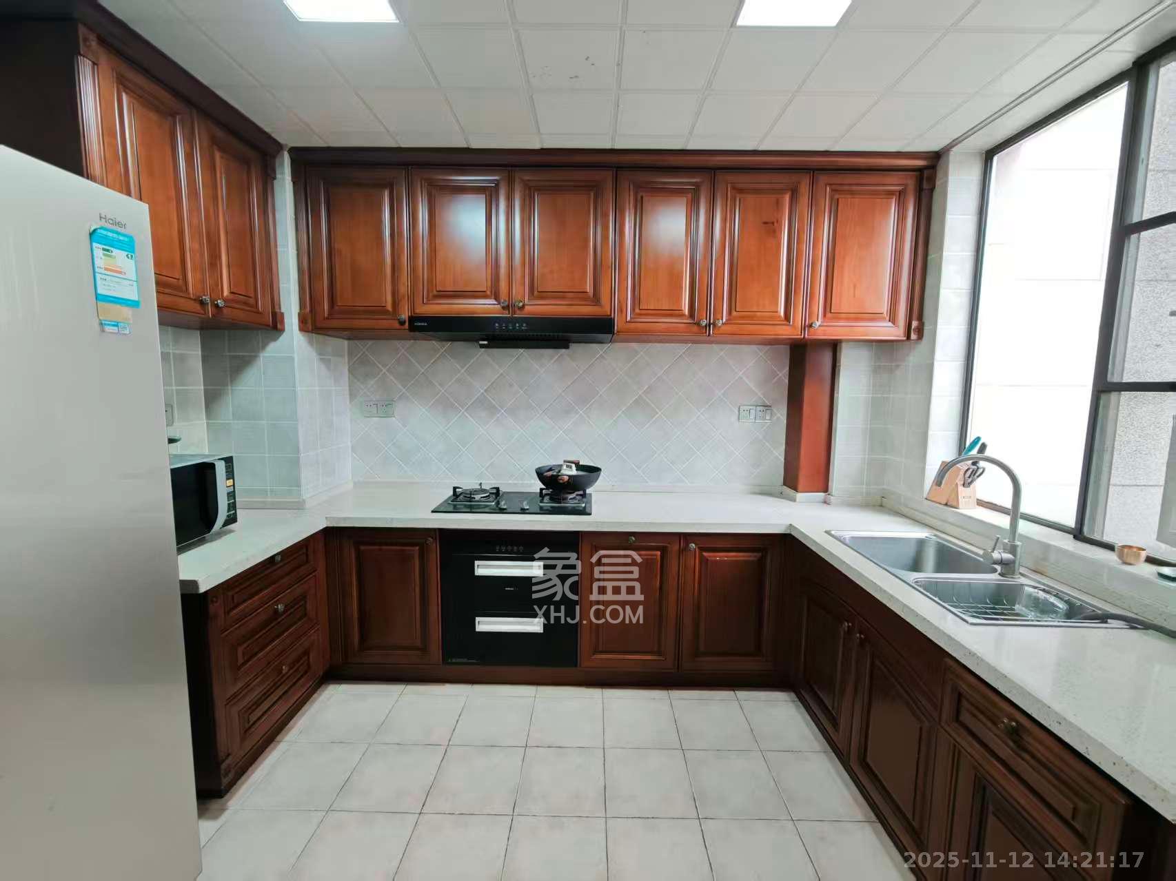 梅溪湖金茂悦（金悦雅苑）  4室2厅1卫    4200.0元/月室内图