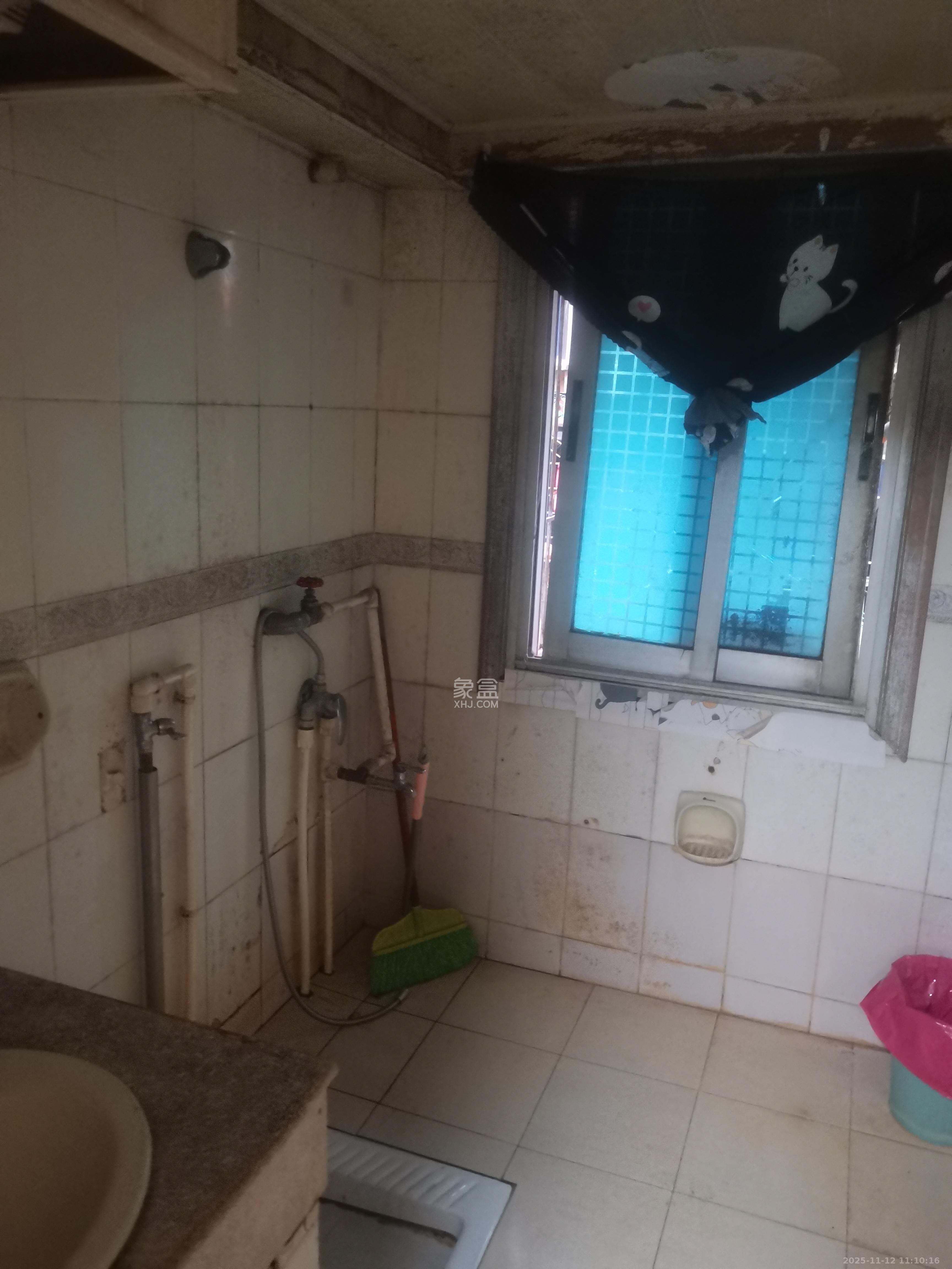 活元桥散盘 4室2厅1卫 2000.0元/月 活元桥散盘 4室2厅1卫 2000.0元/月室内图