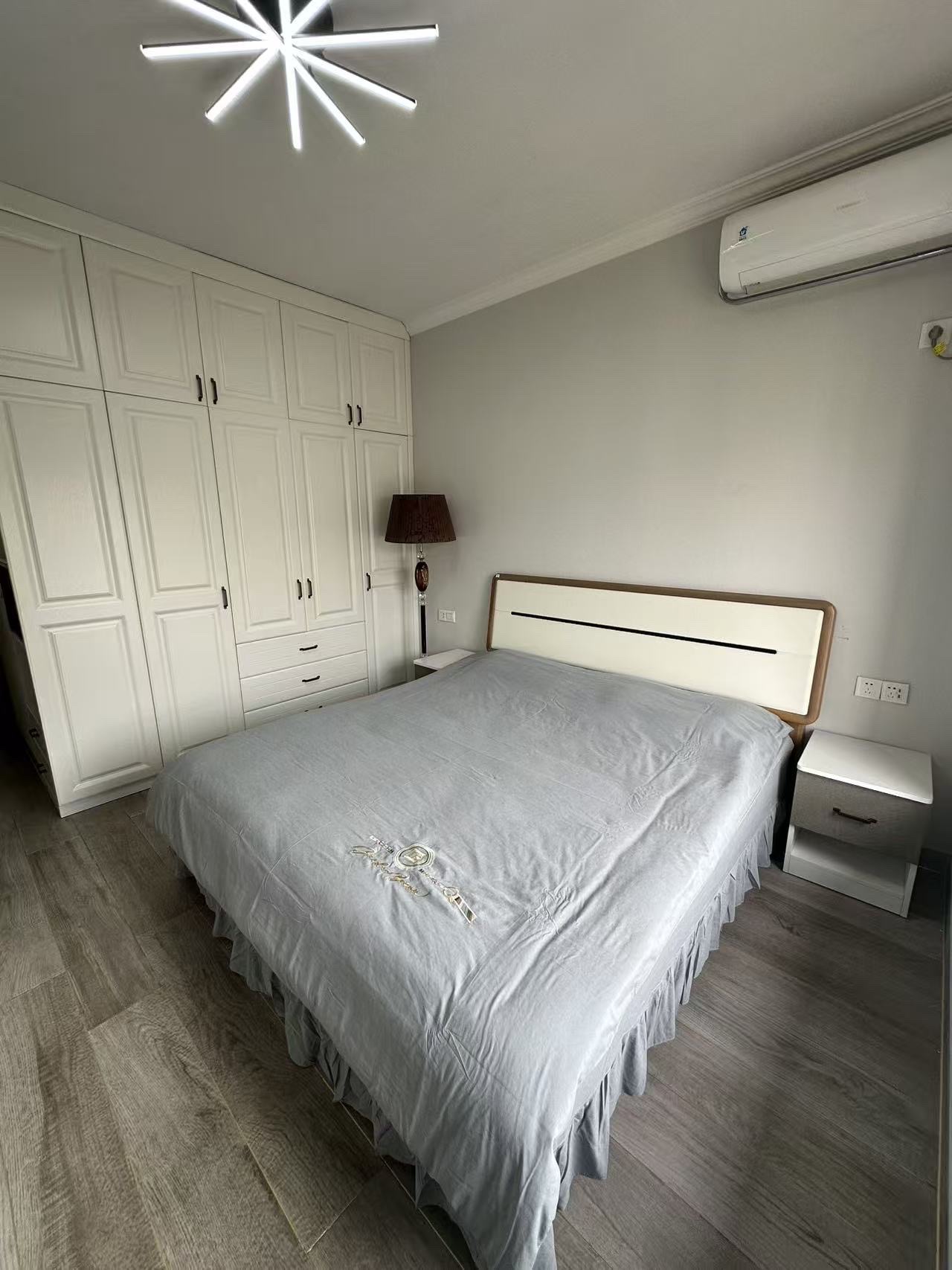 侨诚花园  3室2厅2卫    2500.0元/月室内图