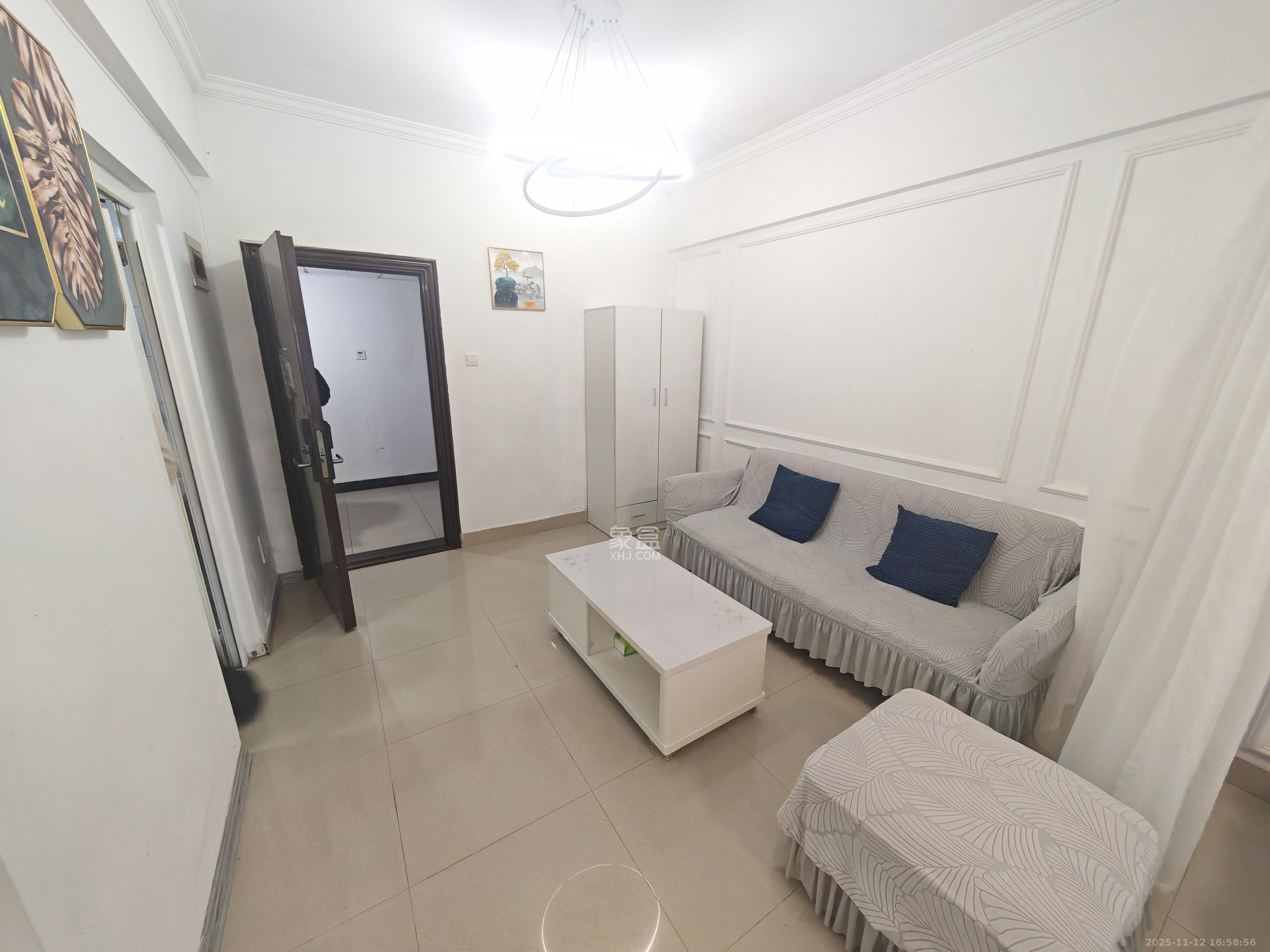 汀兰雅苑  1室1厅1卫    1800.0元/月室内图