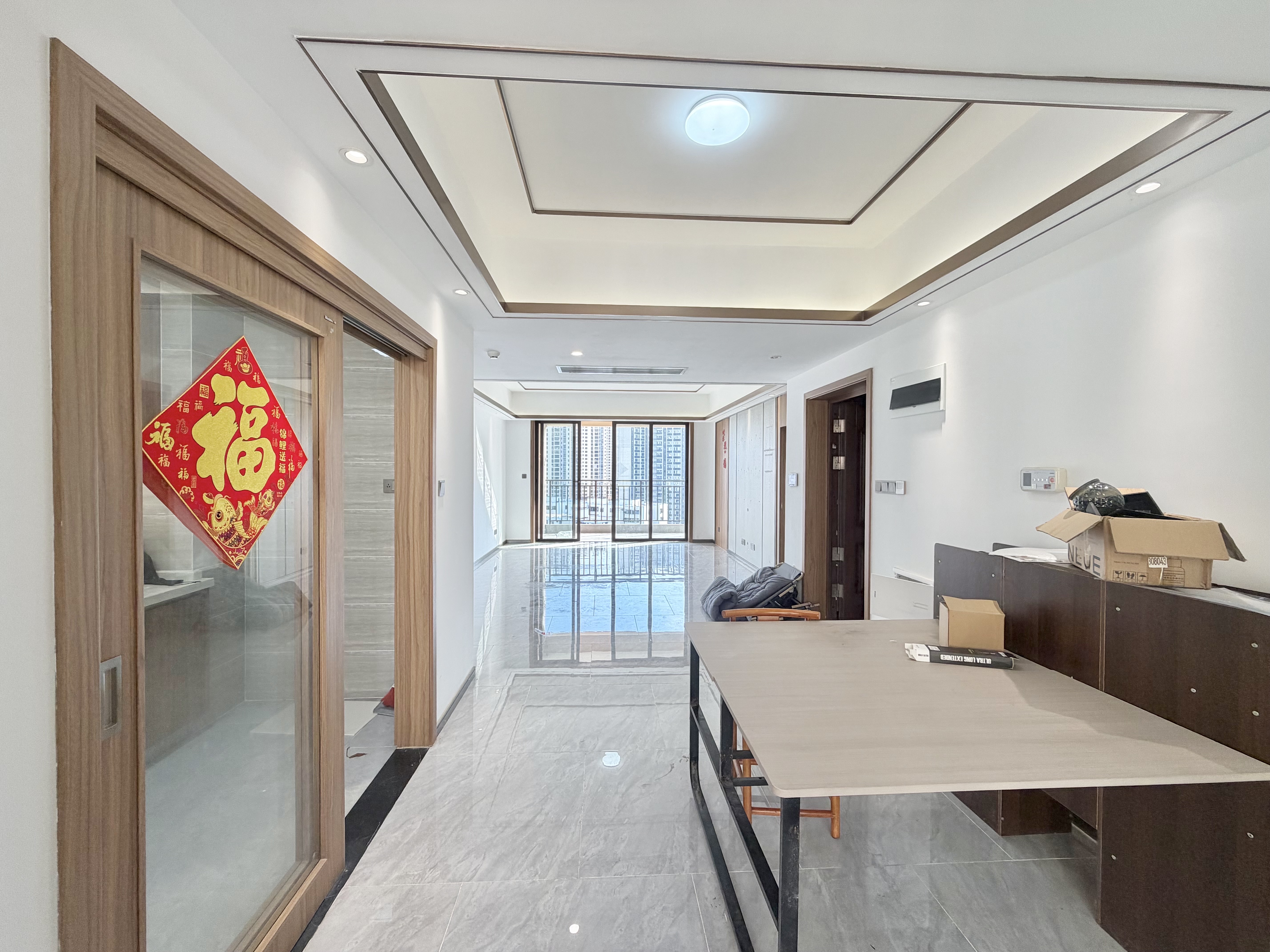 海航豪庭南苑  3室2厅2卫    5500.0元/月室内图