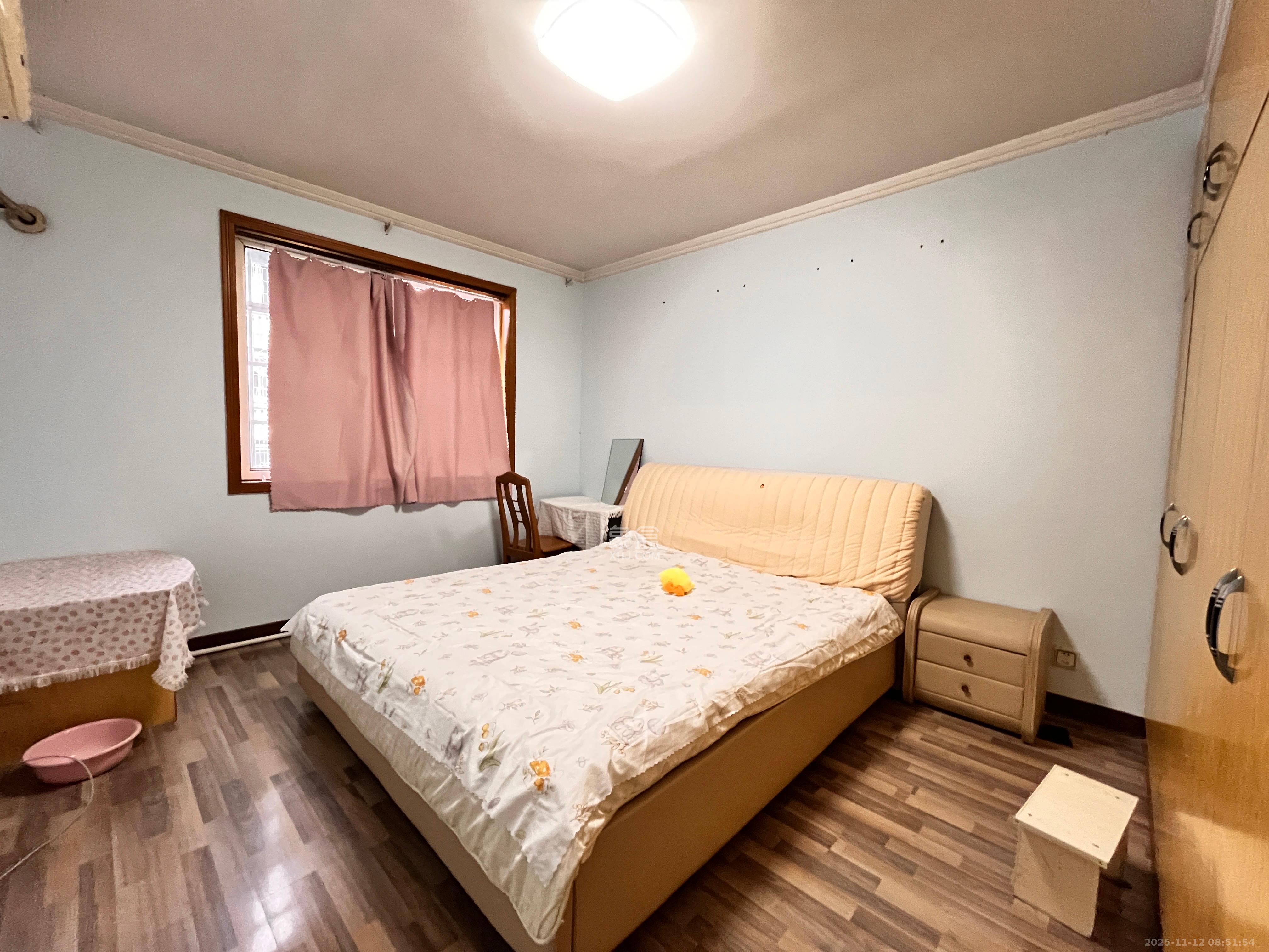 德政园  2室2厅2卫    2000.0元/月室内图