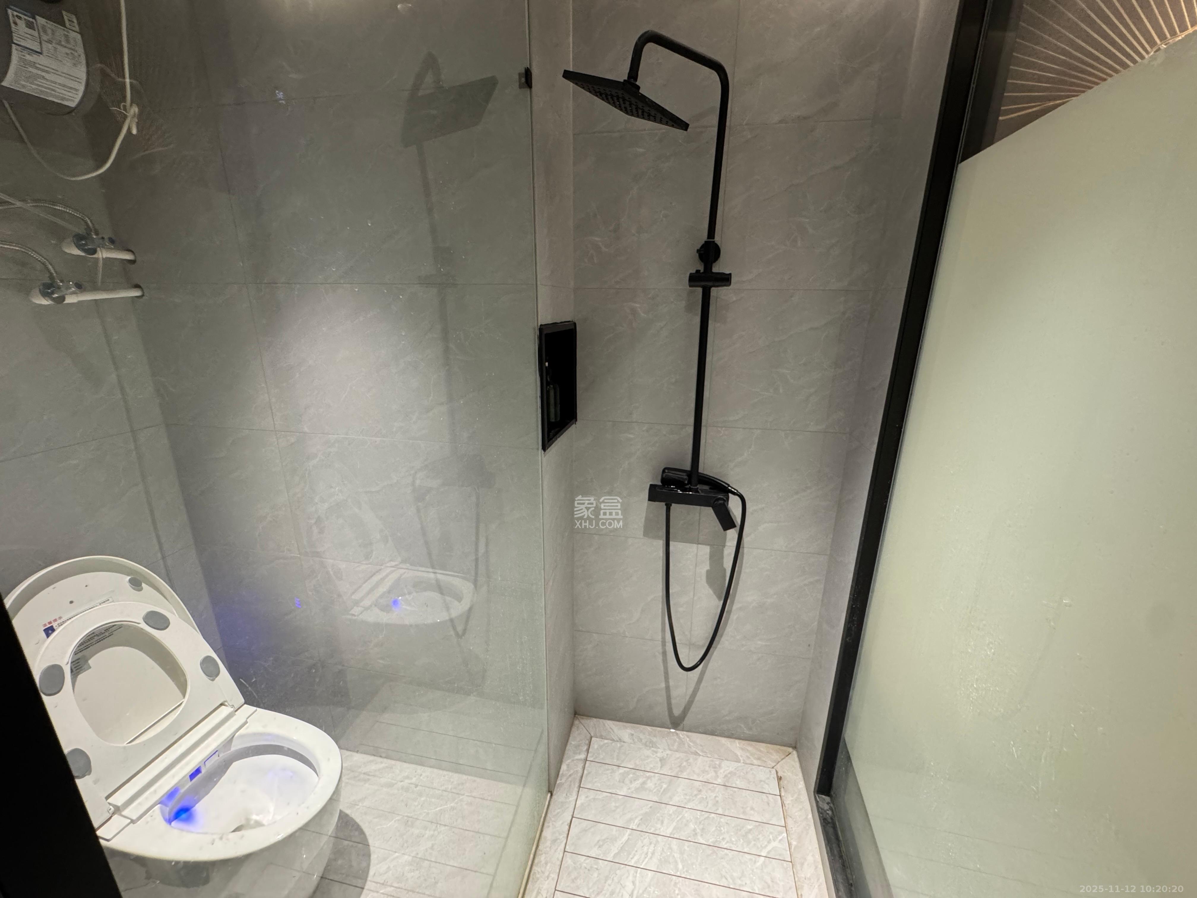 福晟翡翠湾 1室1厅1卫 1600.0元/月 福晟翡翠湾 1室1厅1卫 1600.0元/月室内图