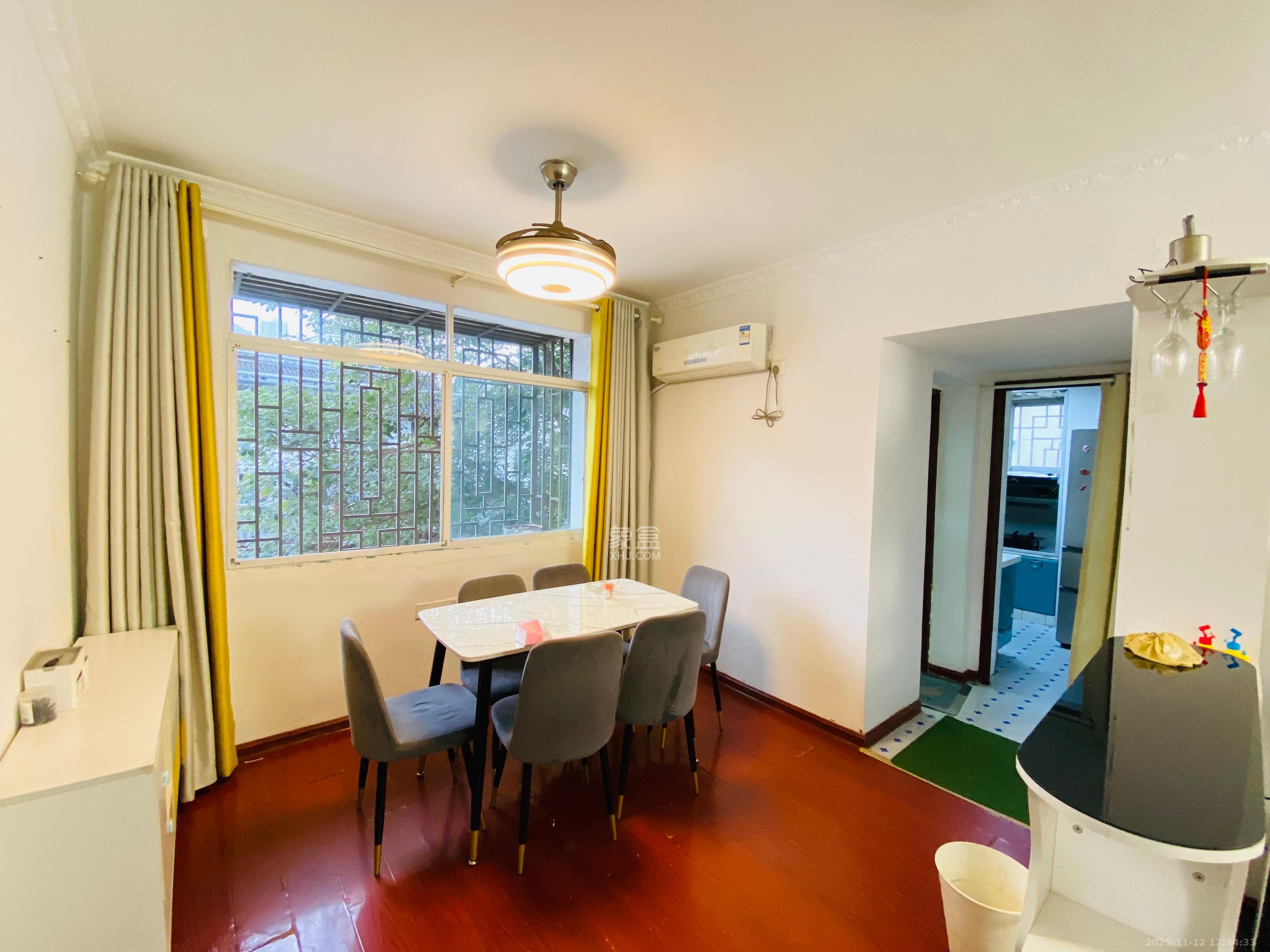 耕耘圃  2室1厅1卫    2800.0元/月室内图