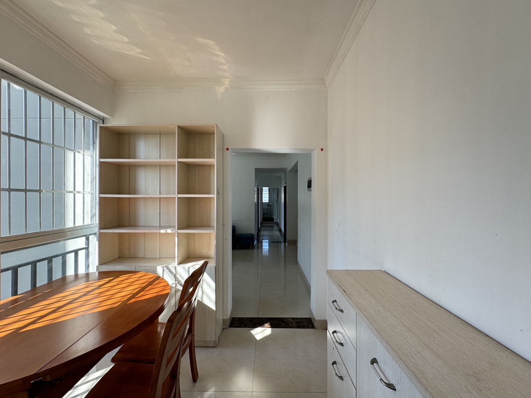 锦地翰城一期  3室2厅2卫    135.0万客厅