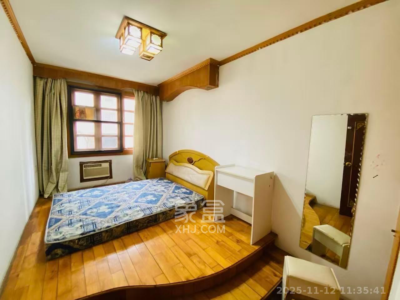 下碧湘街小区  2室1厅1卫    1400.0元/月室内图