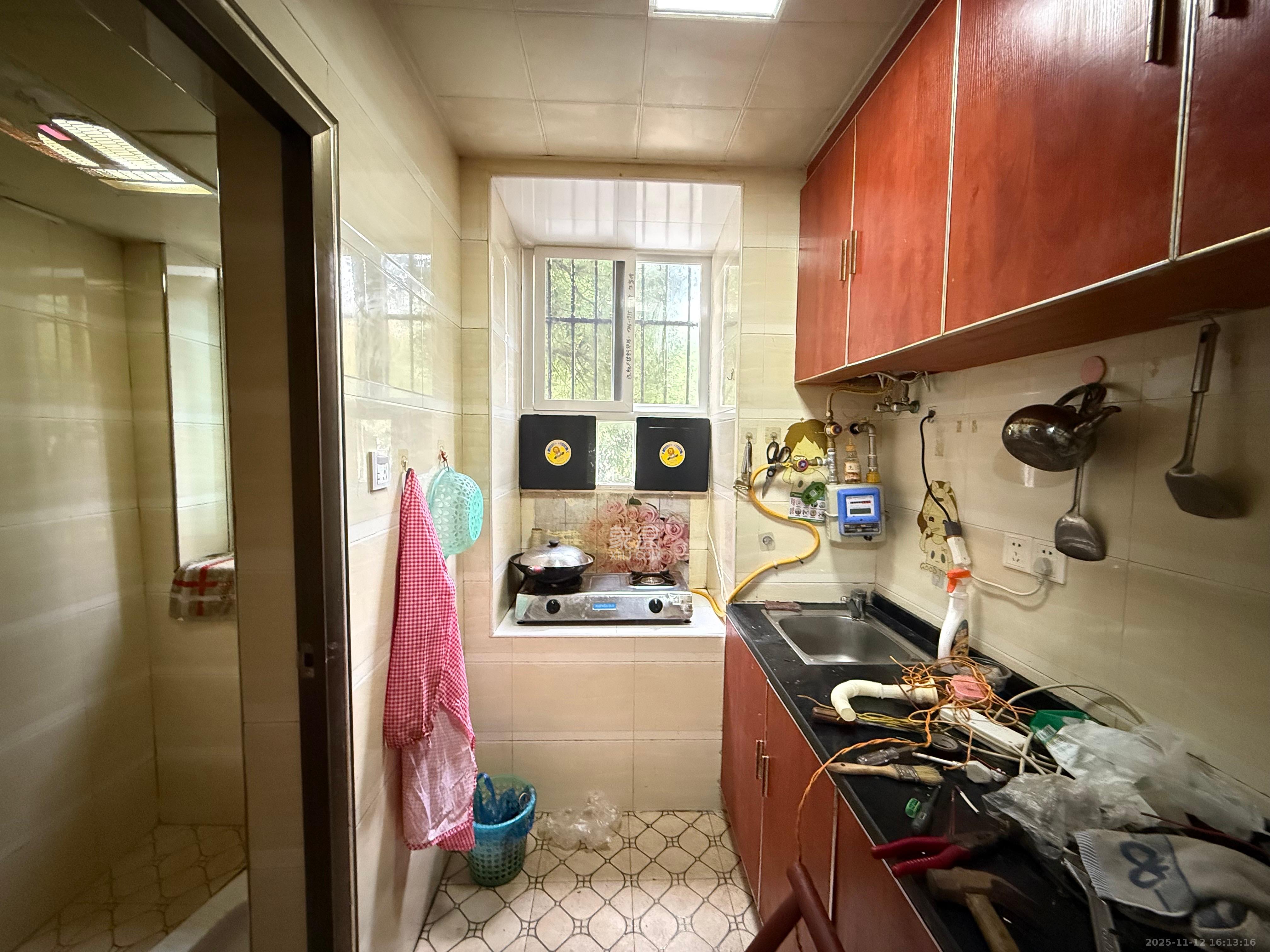 国庆新村  2室1厅1卫    1600.0元/月室内图