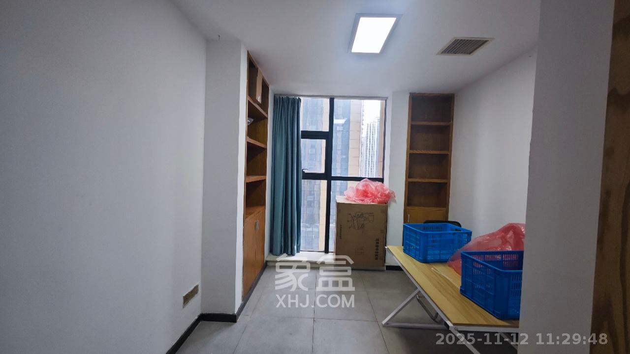 万坤图财富广场 1室1厅1卫 5000.0元/月 万坤图财富广场 1室1厅1卫 5000.0元/月室内图