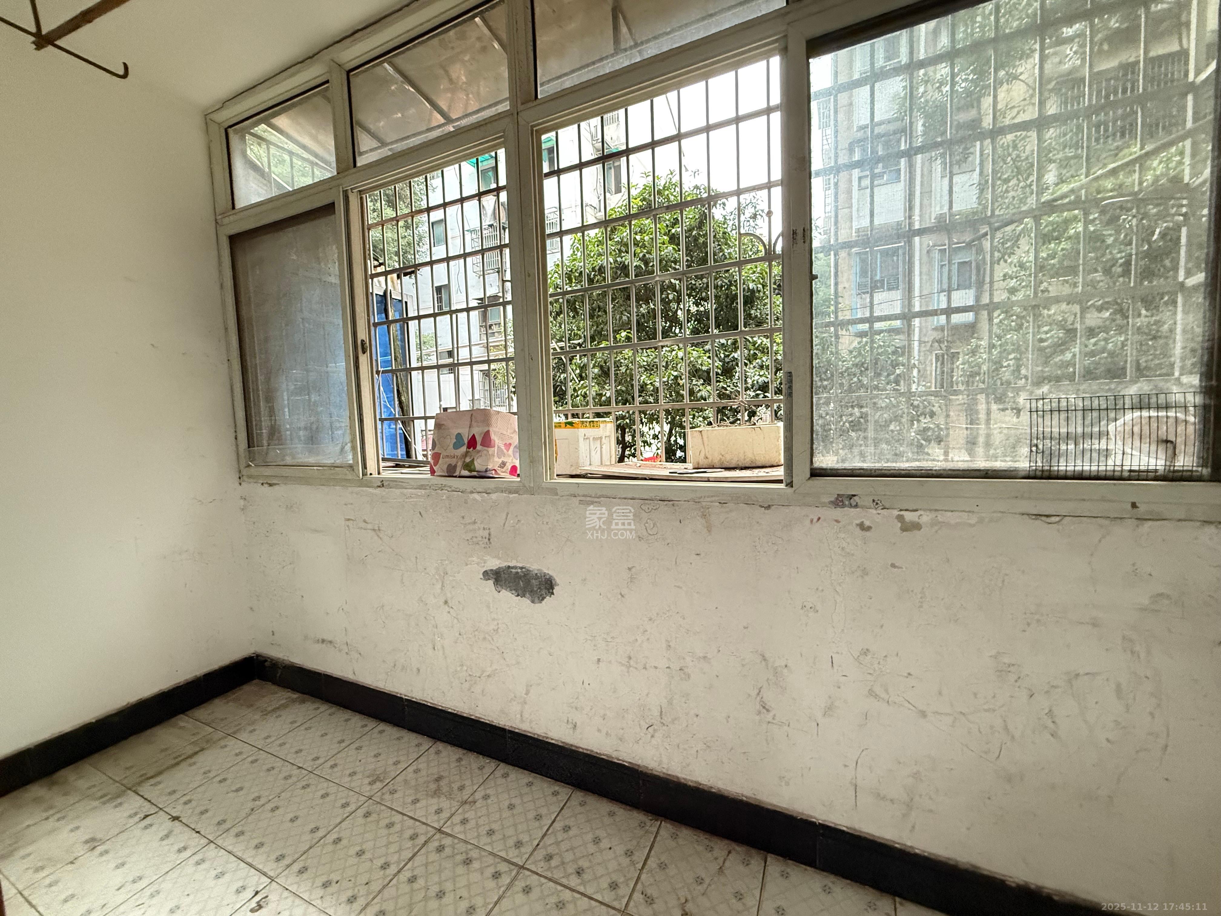 汽制宿舍 2室2厅1卫 1200.0元/月 汽制宿舍 2室2厅1卫 1200.0元/月室内图