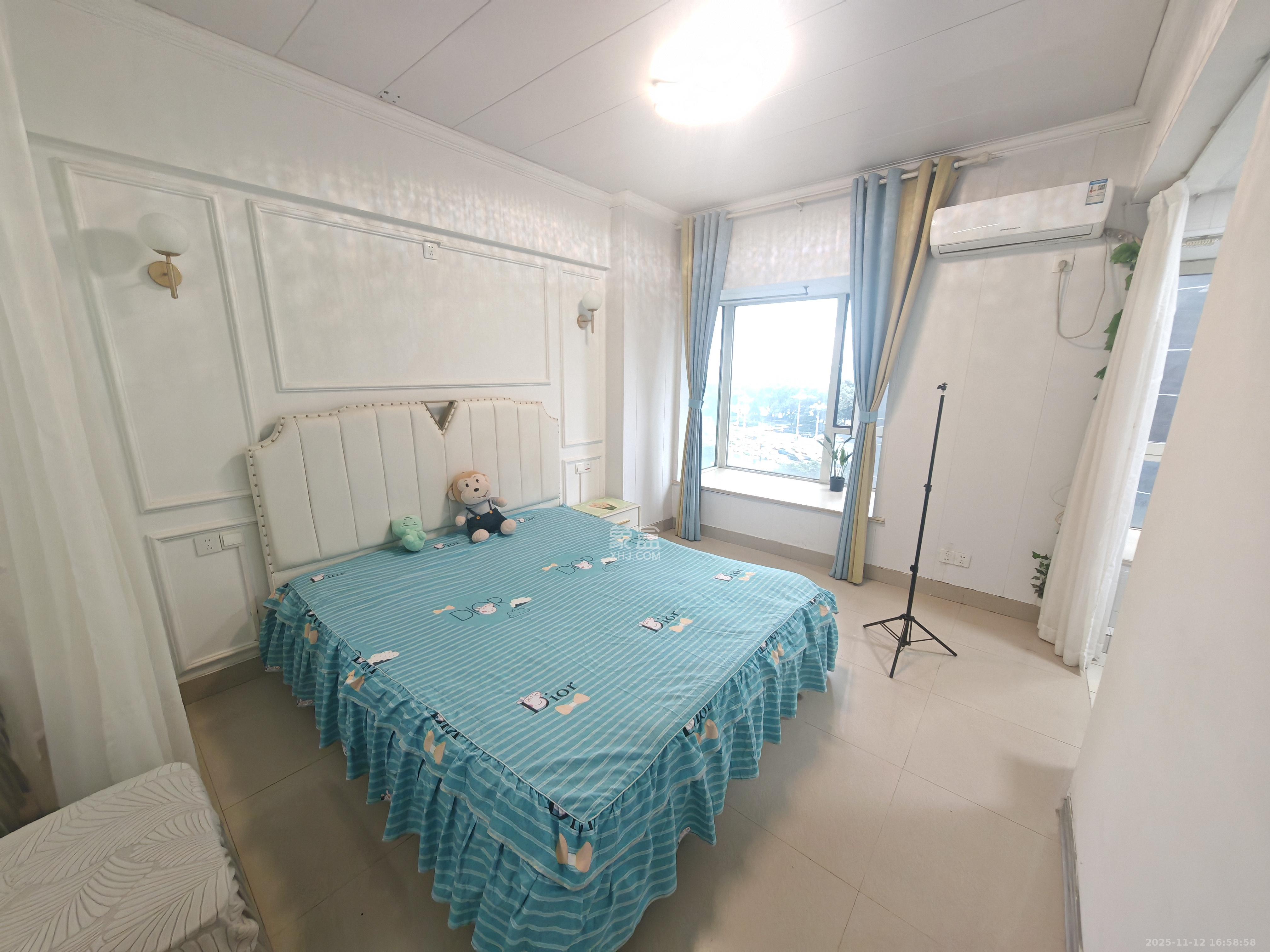 汀兰雅苑  1室1厅1卫    1800.0元/月室内图