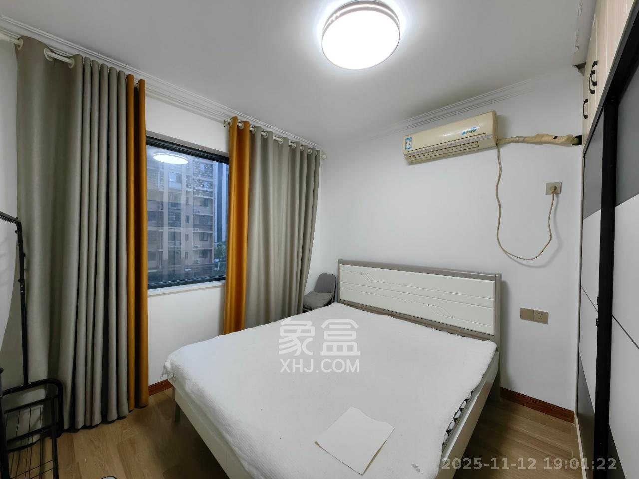 山水新城  2室2厅1卫    1800.0元/月室内图