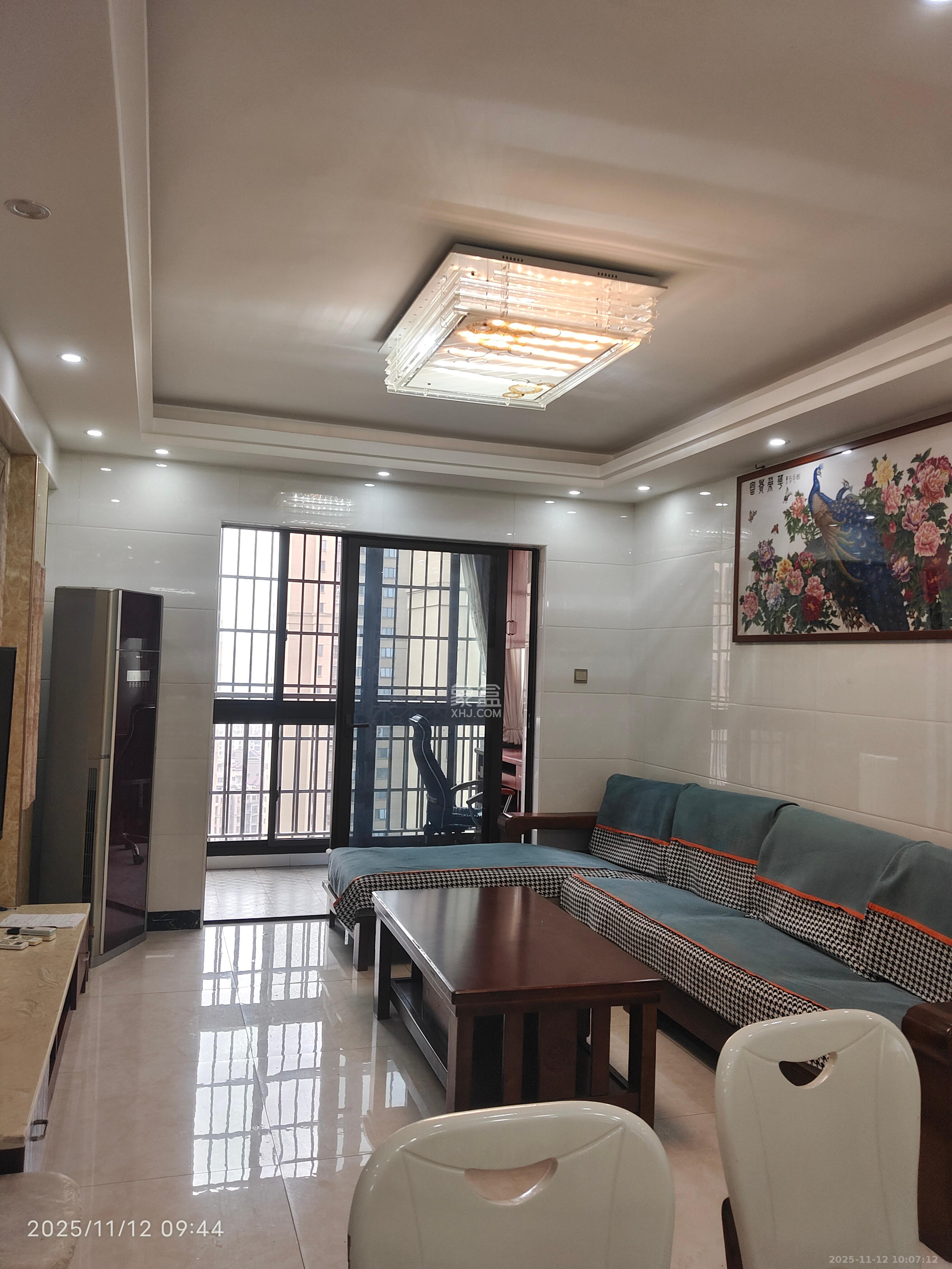 华润置地广场一期 3室2厅1卫 2000.0元/月 华润置地广场一期 3室2厅1卫 2000.0元/月室内图