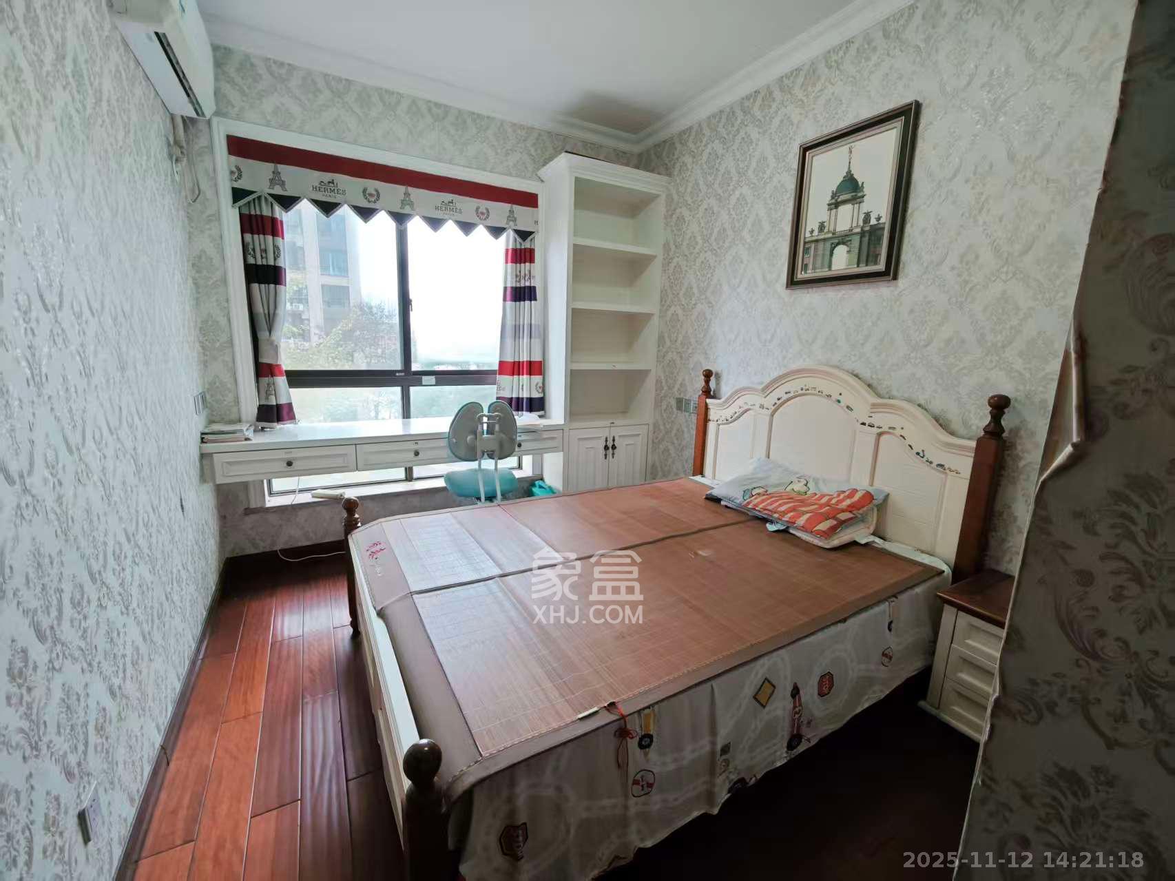 梅溪湖金茂悦(金悦雅苑) 4室2厅1卫 4200.0元/月 梅溪湖金茂悦(金悦雅苑) 4室2厅1卫 4200.0元/月室内图