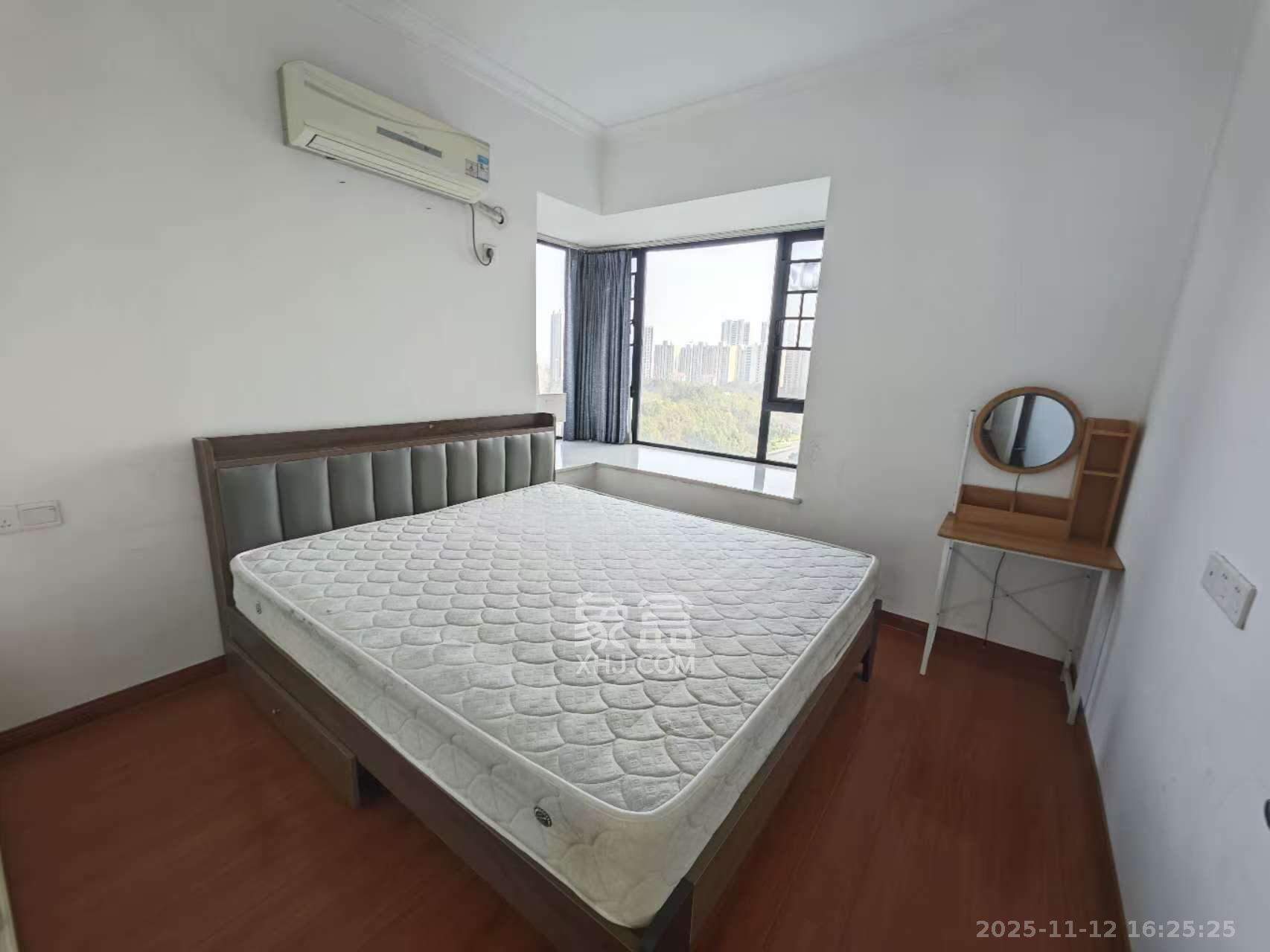 恒鑫山水卿卿  2室2厅1卫    1800.0元/月室内图