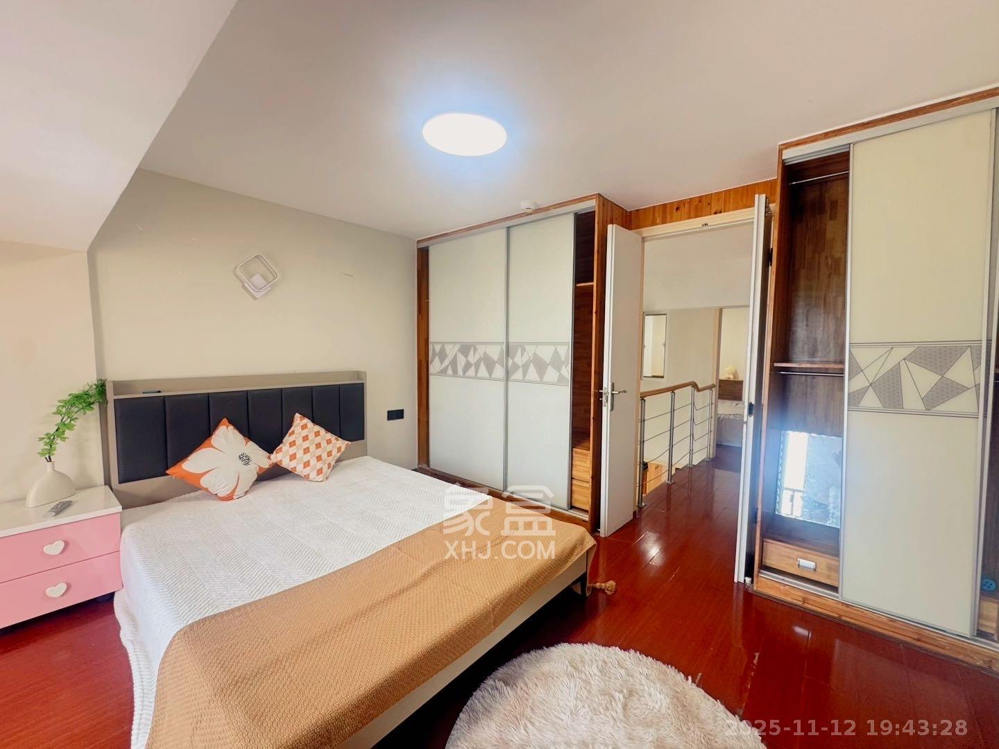 融圣国际  2室2厅1卫    2480.0元/月