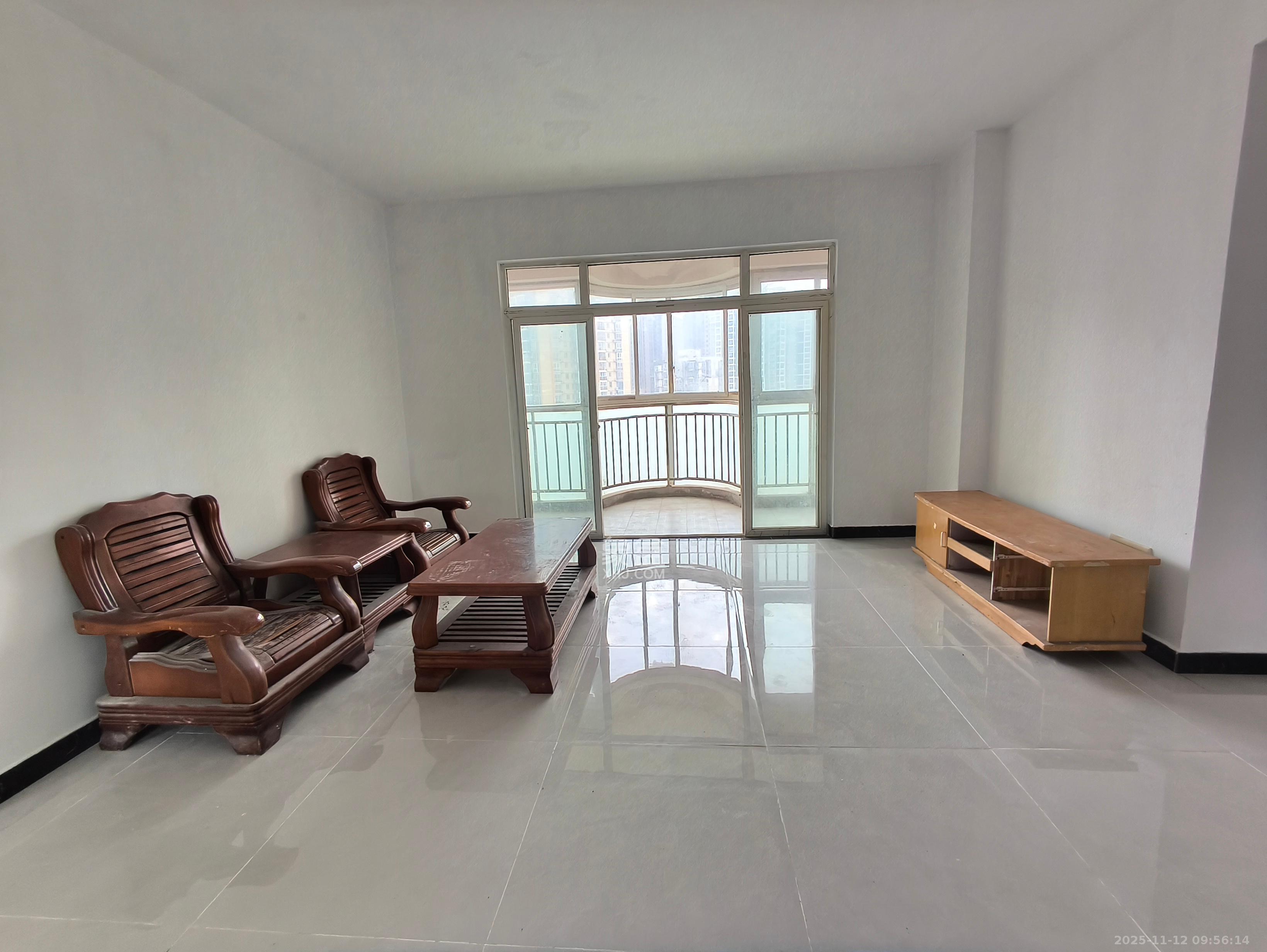 星城国际 3室2厅2卫 1500.0元/月 星城国际 3室2厅2卫 1500.0元/月室内图