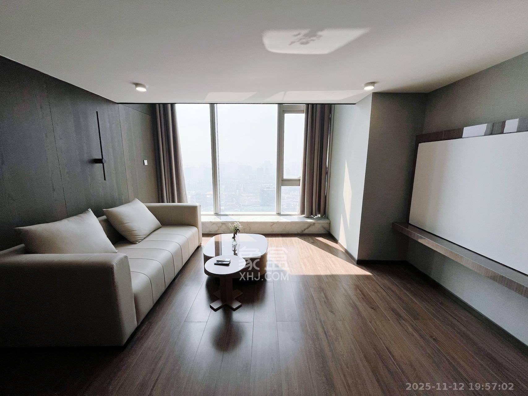 敬天广场  1室1厅1卫    3500.0元/月