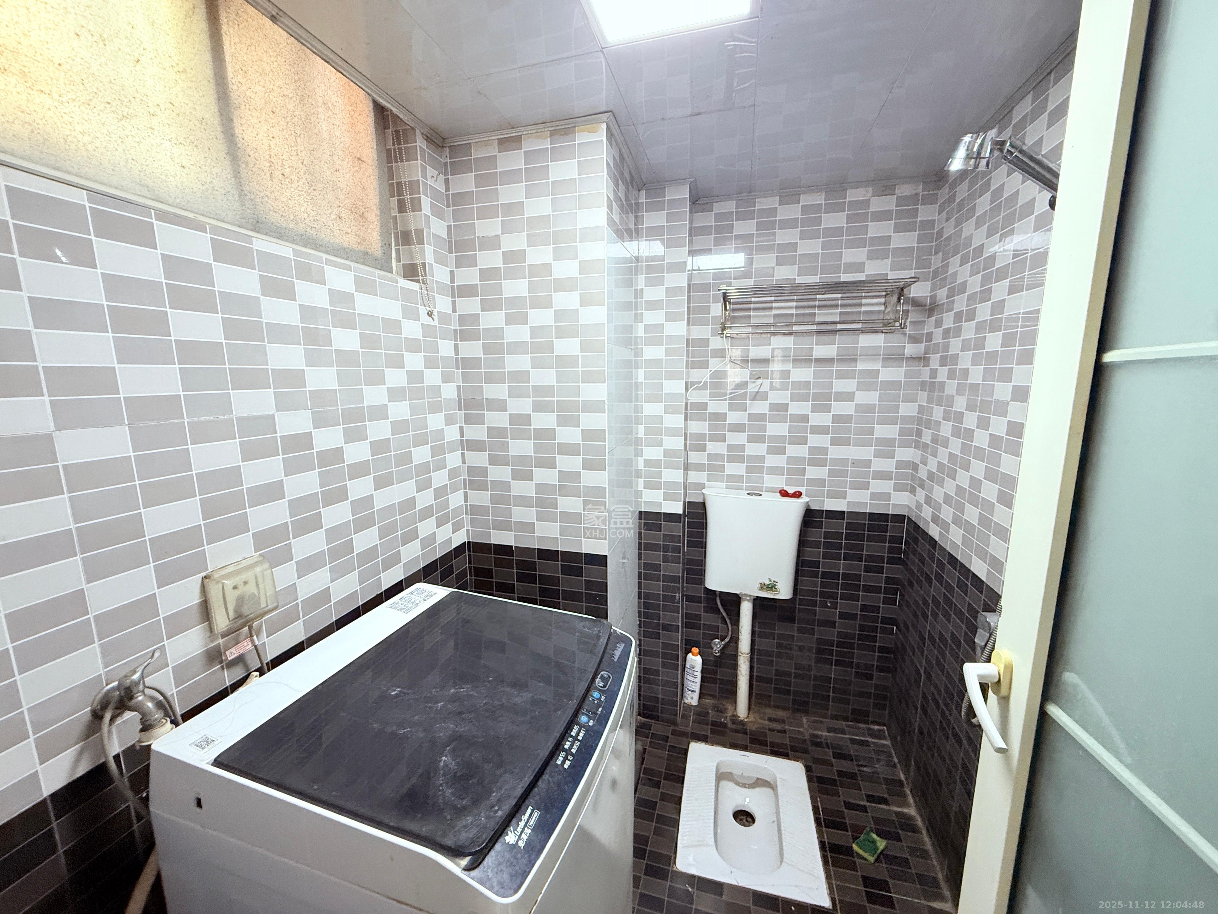 金碧文华 1室1厅1卫 1300.0元/月 金碧文华 1室1厅1卫 1300.0元/月室内图