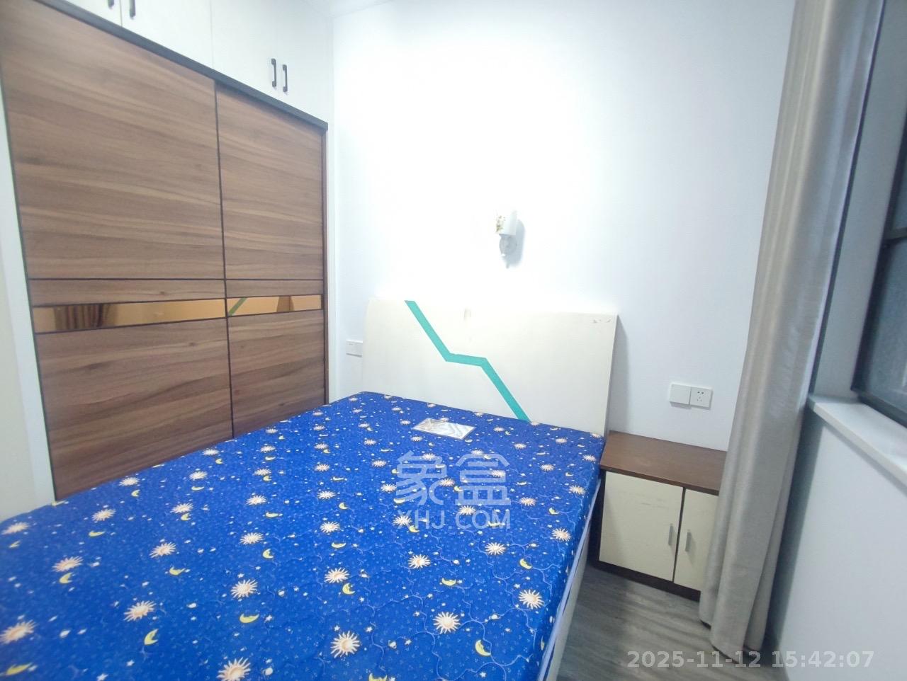 公园9号大都会  2室2厅1卫    2800.0元/月室内图