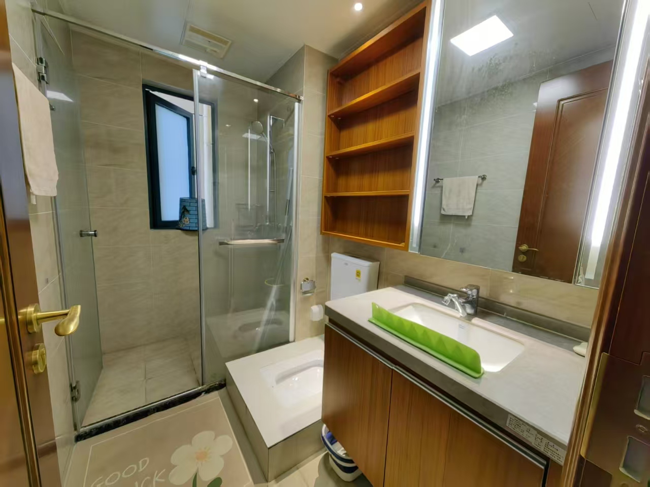 恒大绿洲  2室2厅1卫    2000.0元/月室内图