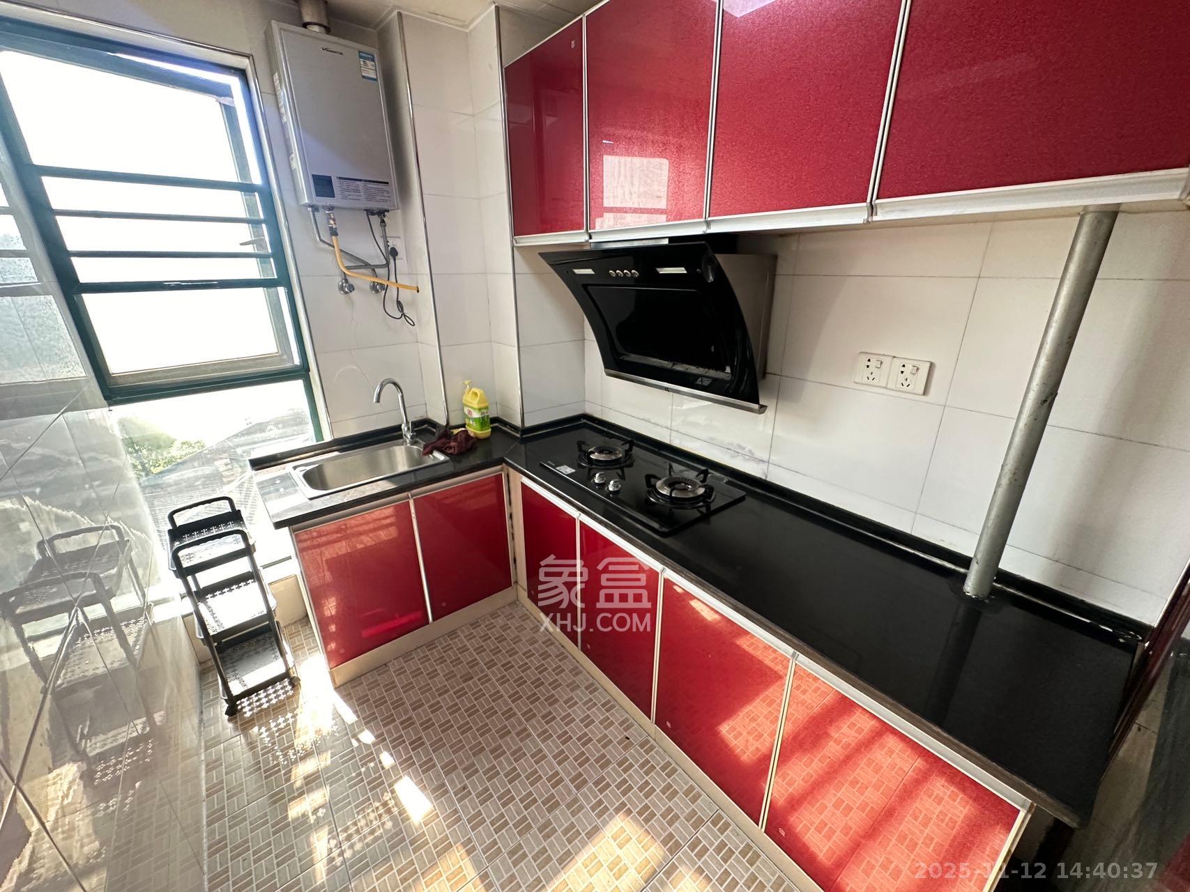 湖韵佳苑 1室1厅1卫 1600.0元/月 湖韵佳苑 1室1厅1卫 1600.0元/月室内图