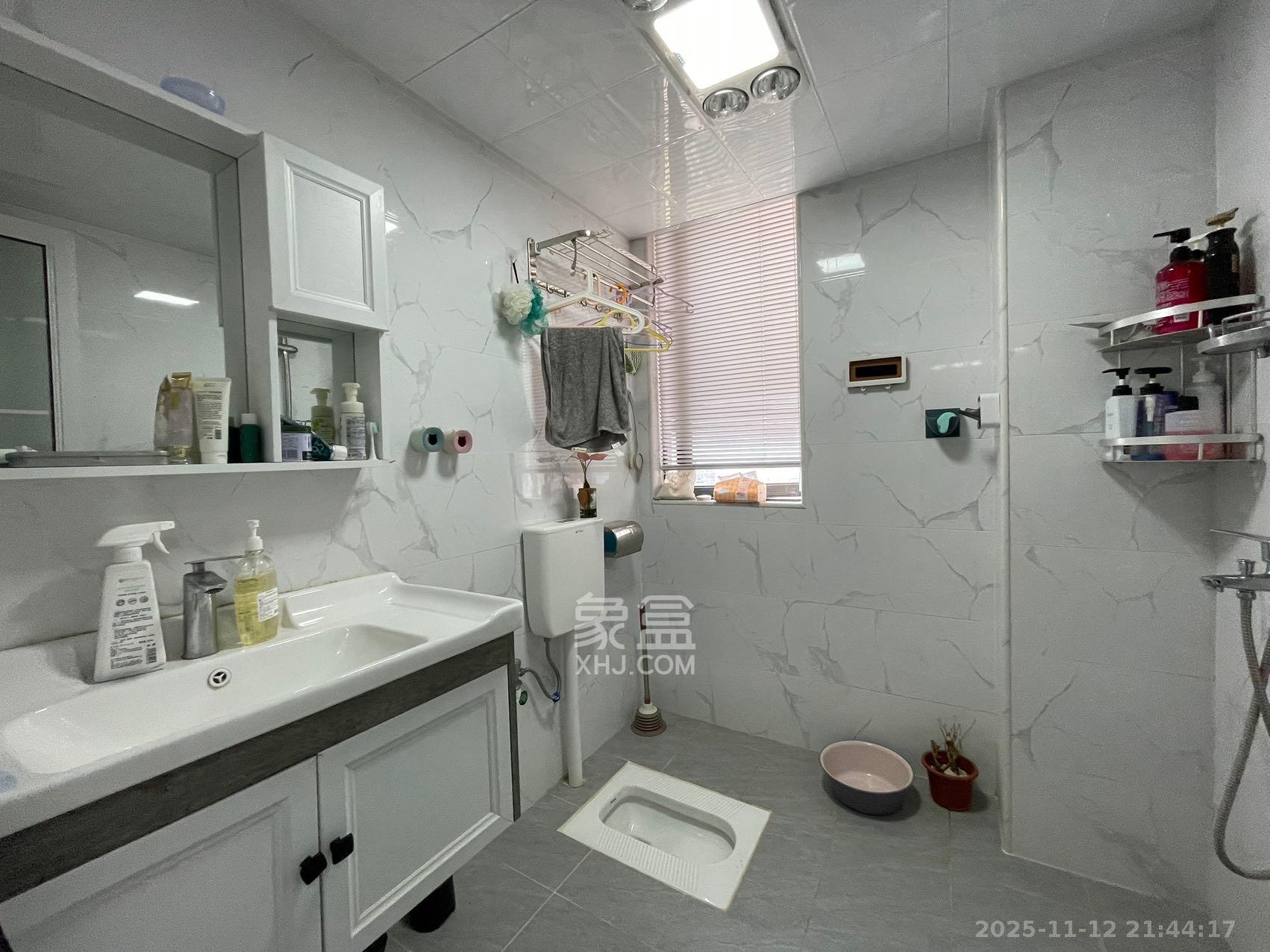 建发中央悦府  3室2厅2卫    3200.0元/月室内图