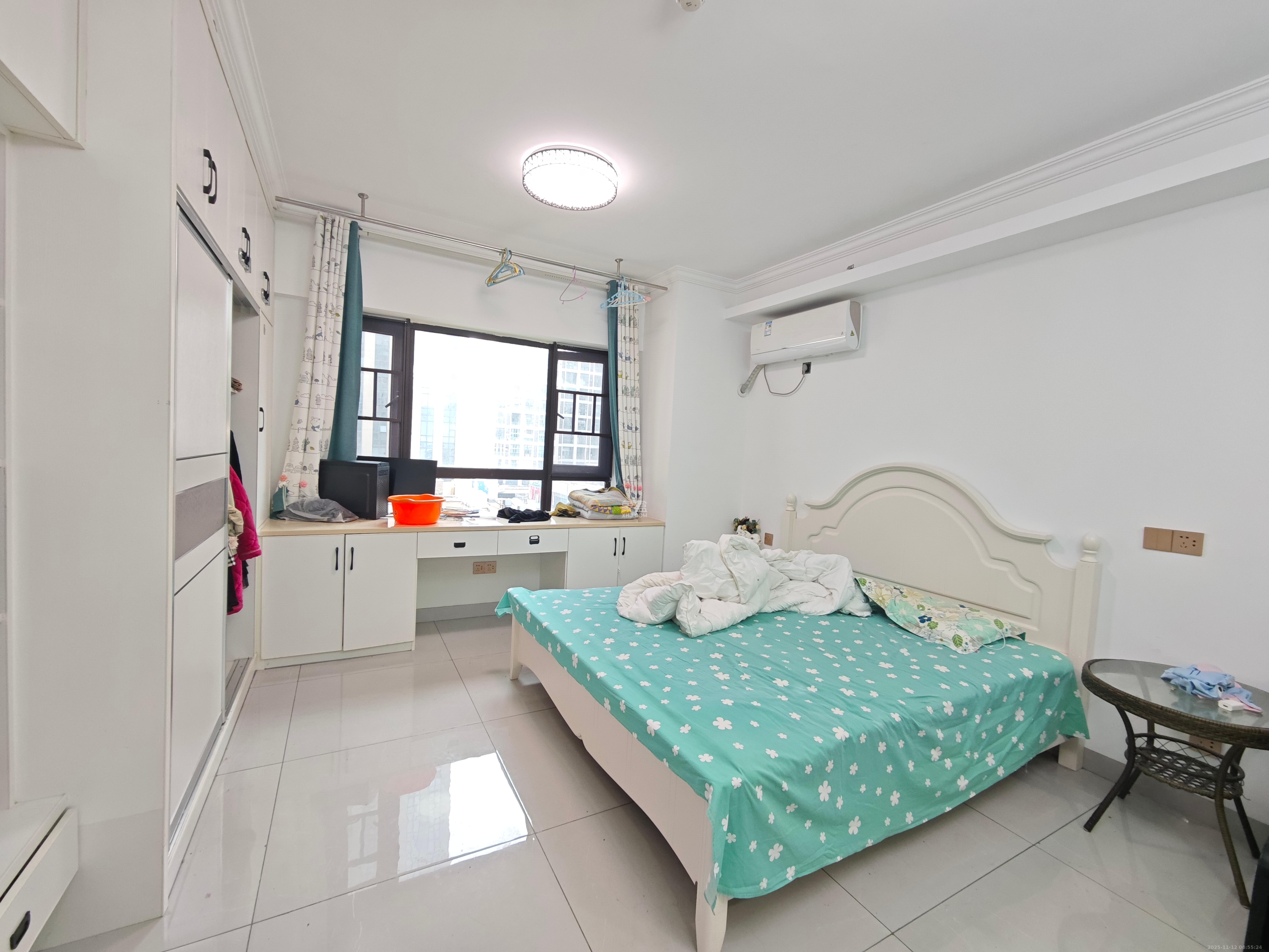 金科时代中心  1室1厅1卫    1350.0元/月