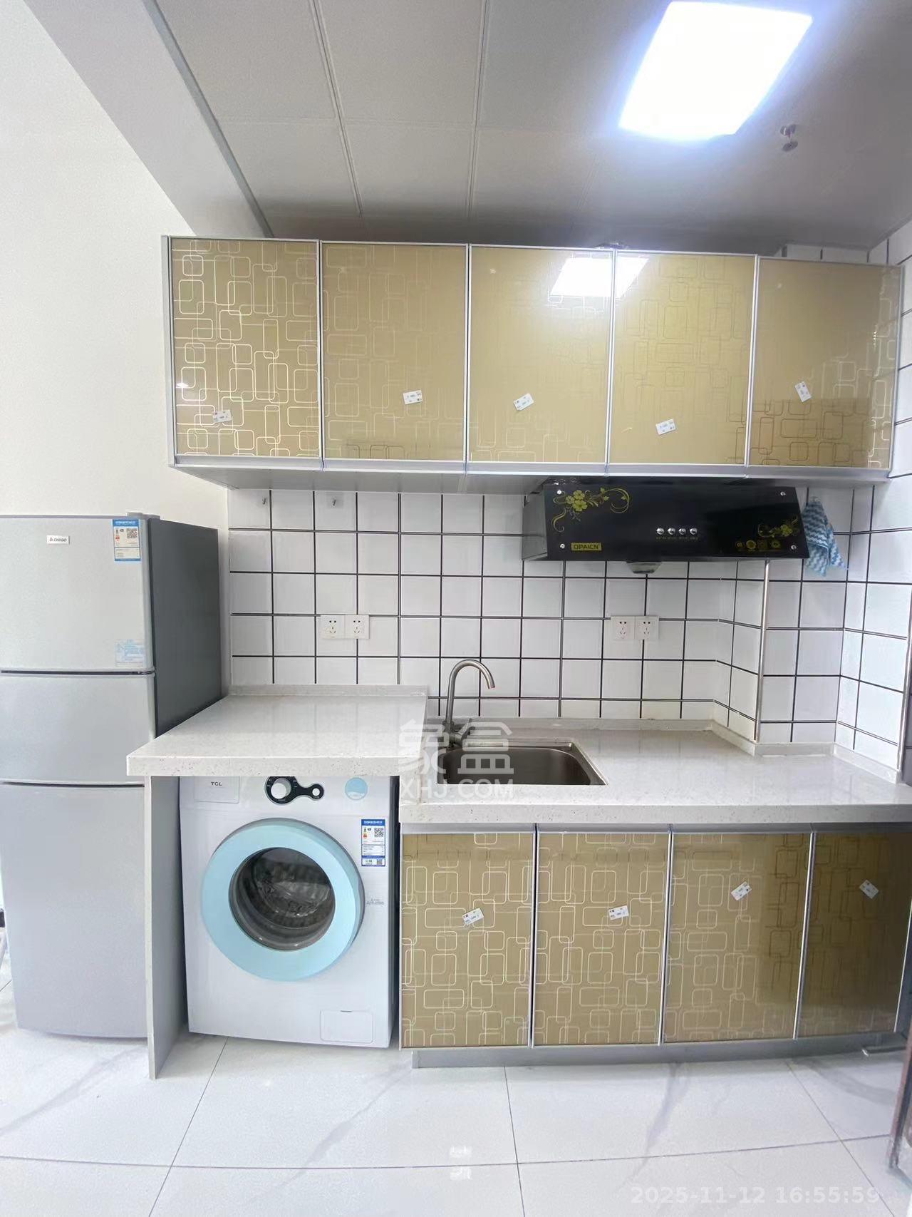 保利香槟国际  1室1厅1卫    1200.0元/月室内图