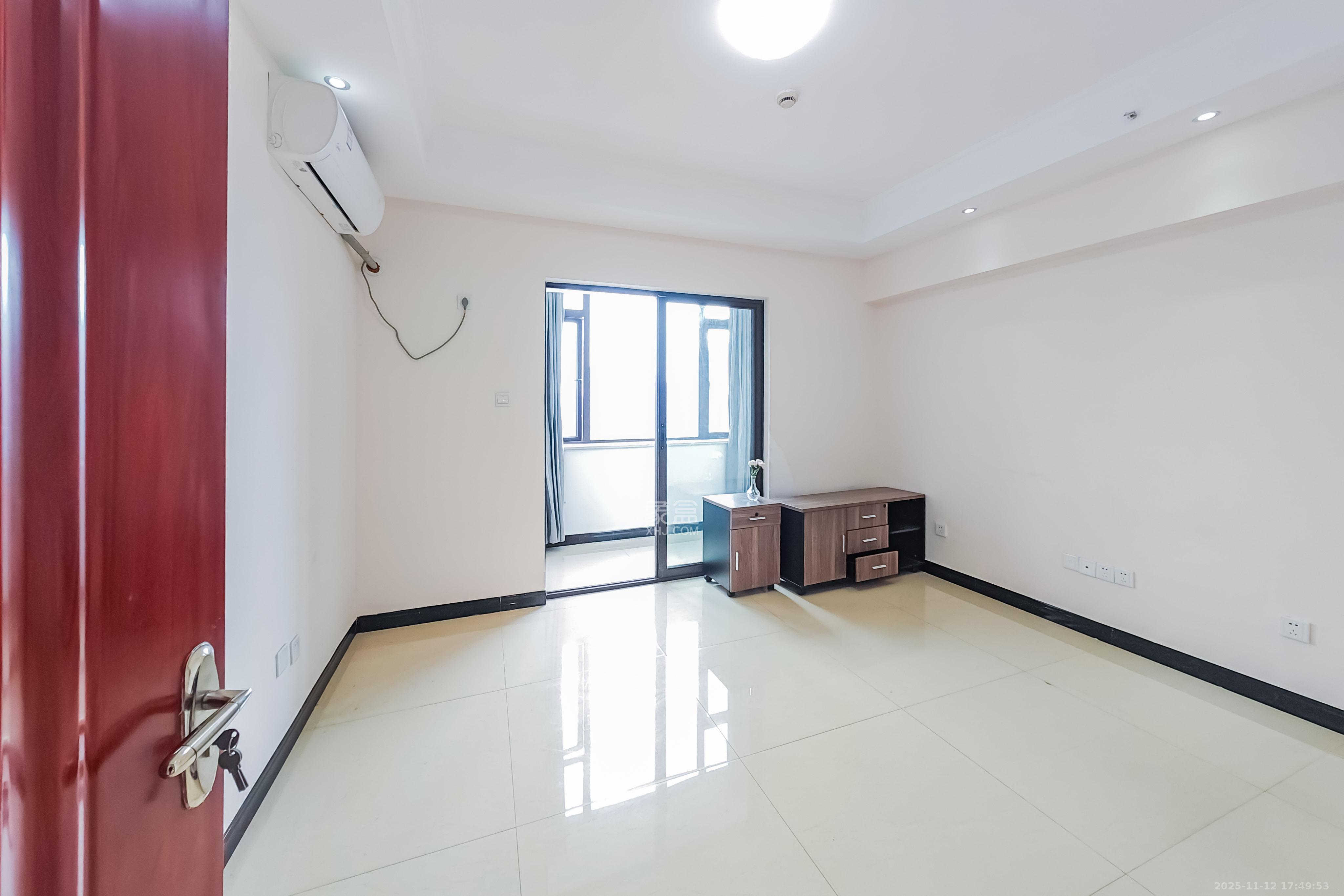 喜盈门范城 1室0厅0卫 70.0万 喜盈门范城 1室0厅0卫 70.0万卧室