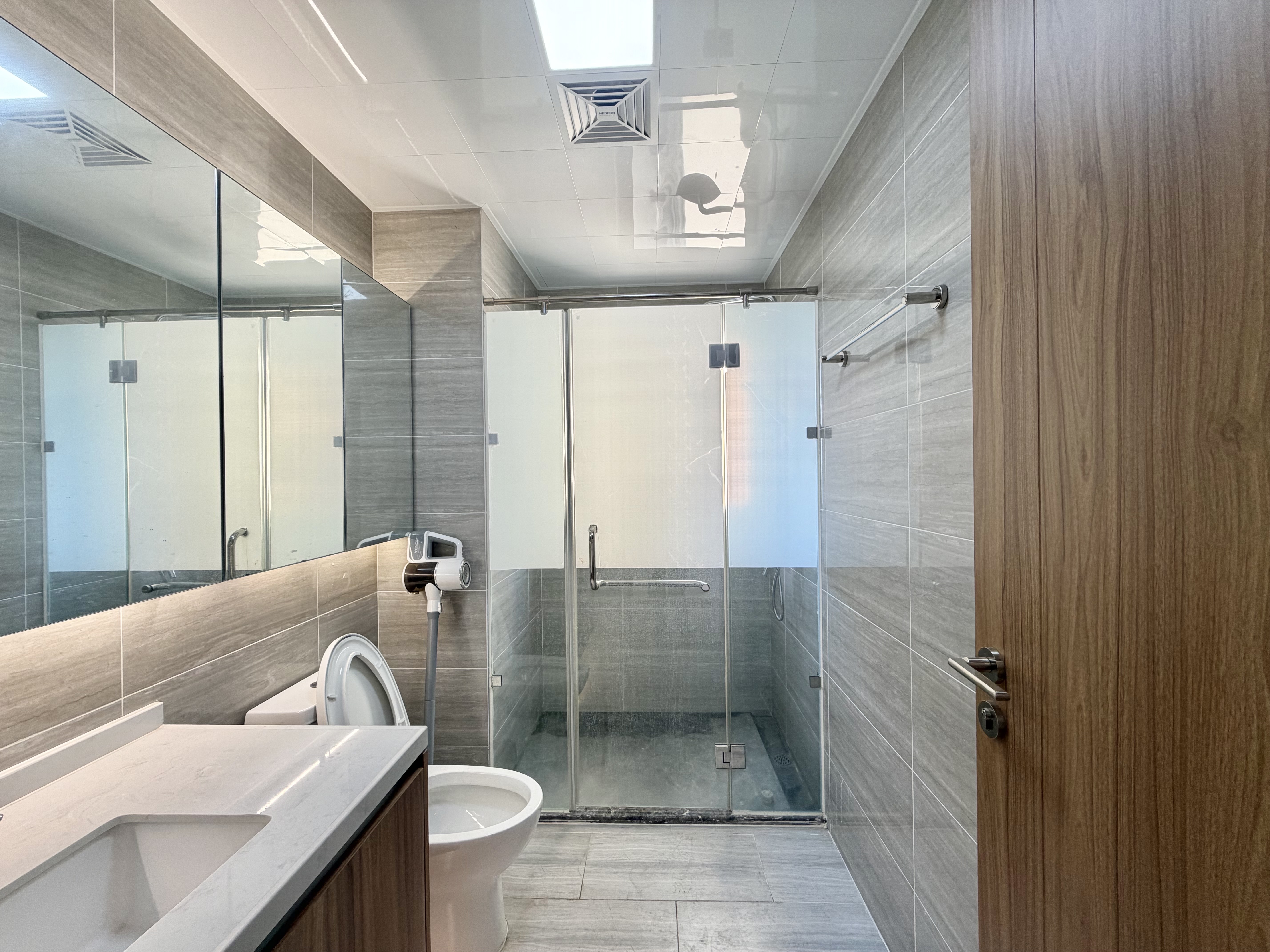 海航豪庭南苑  3室2厅2卫    5500.0元/月室内图