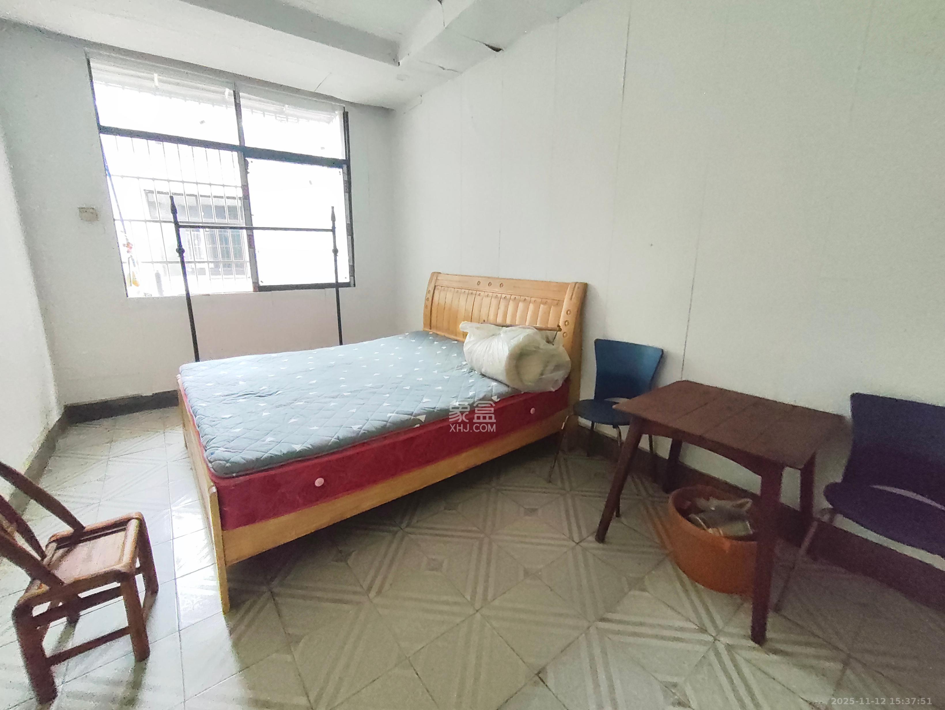 西文庙坪散盘 1室1厅1卫 2500.0元/月 西文庙坪散盘 1室1厅1卫 2500.0元/月室内图