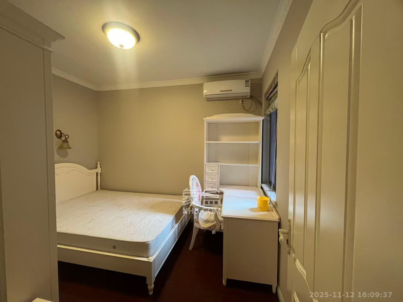 鑫远湘府华城  2室2厅1卫    2600.0元/月室内图