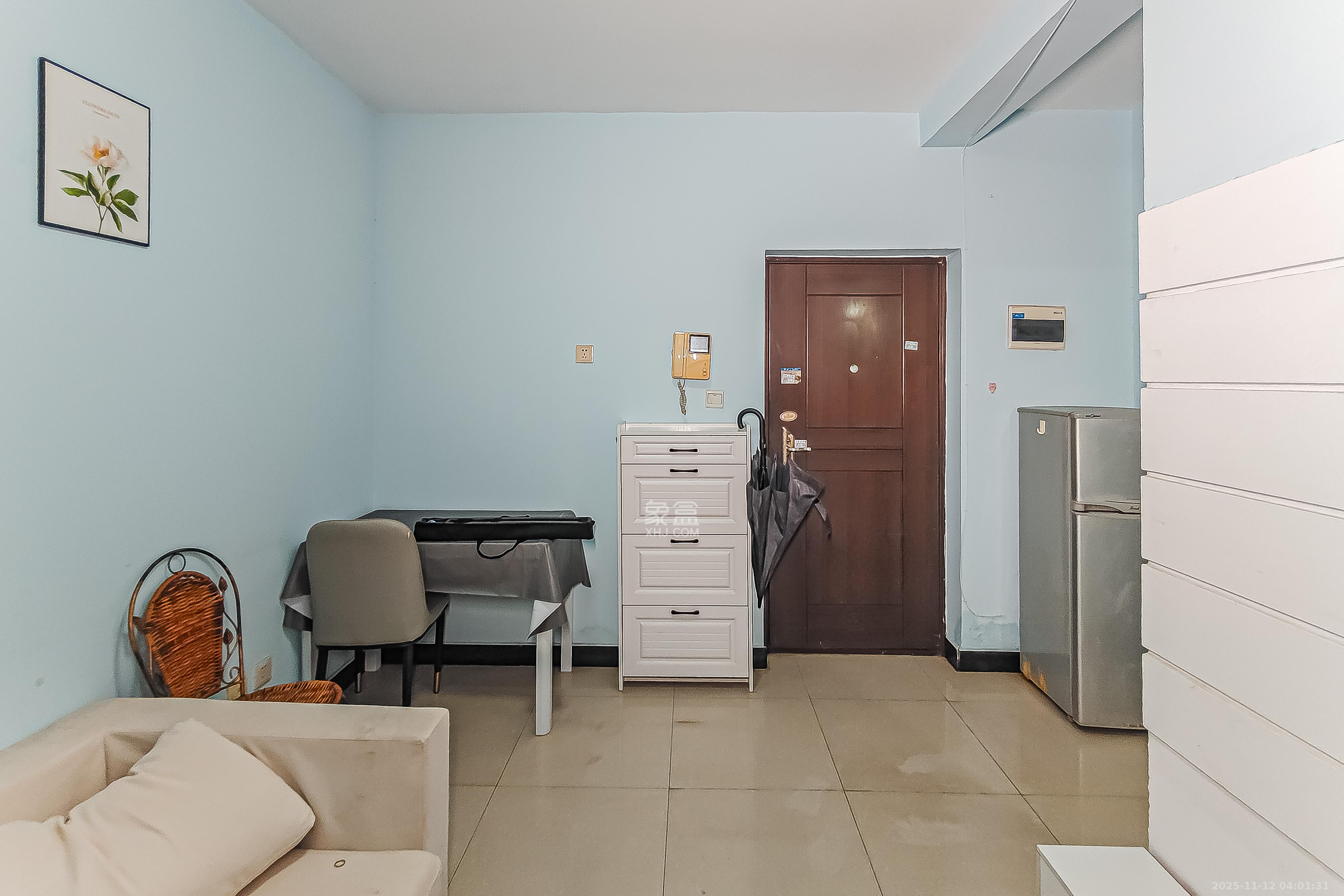 白沙晶城 1室1厅1卫 37.0万 白沙晶城 1室1厅1卫 37.0万客厅