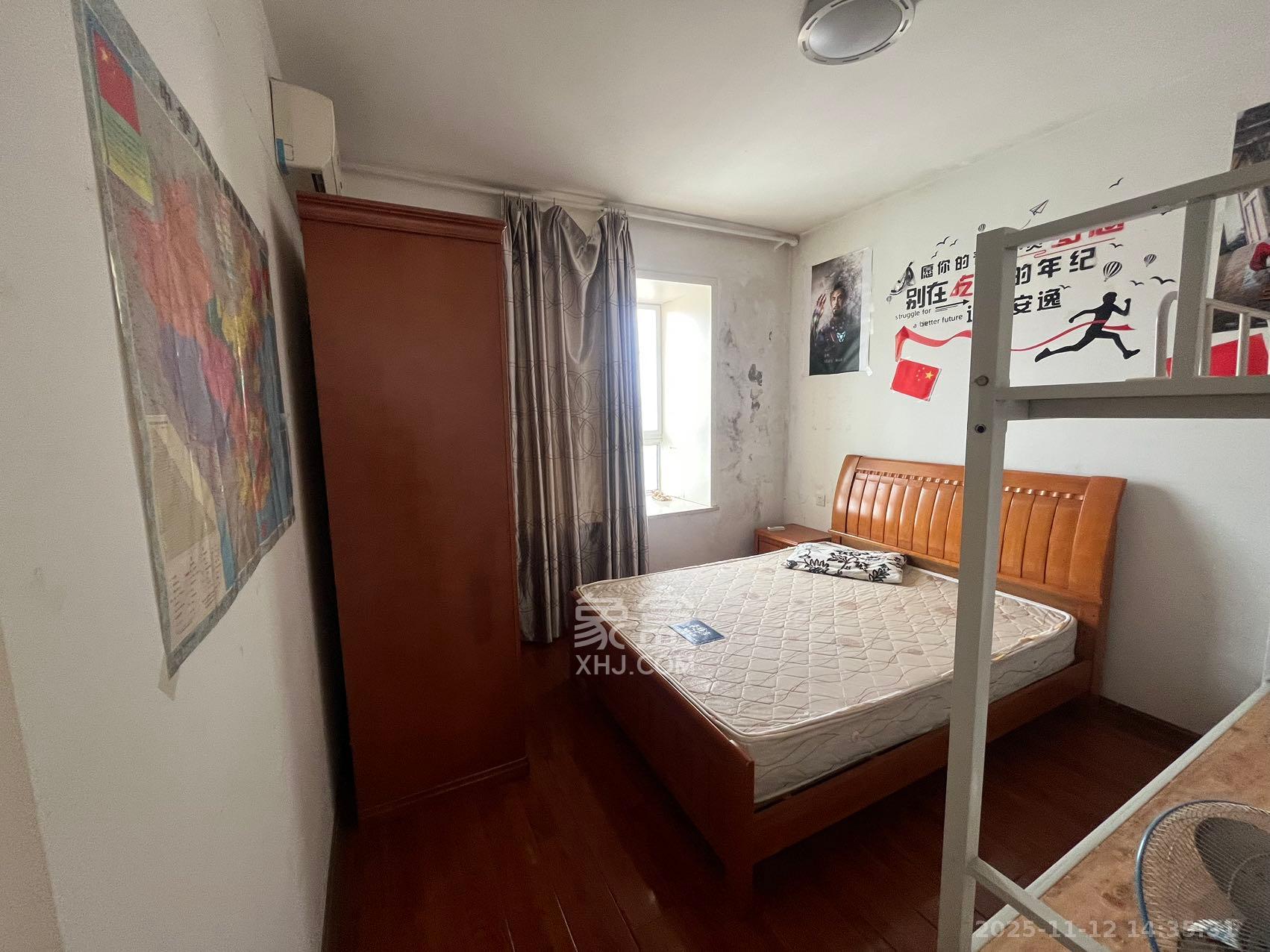 嘉盛华庭（一期、二期、三期）  3室2厅1卫    2700.0元/月室内图