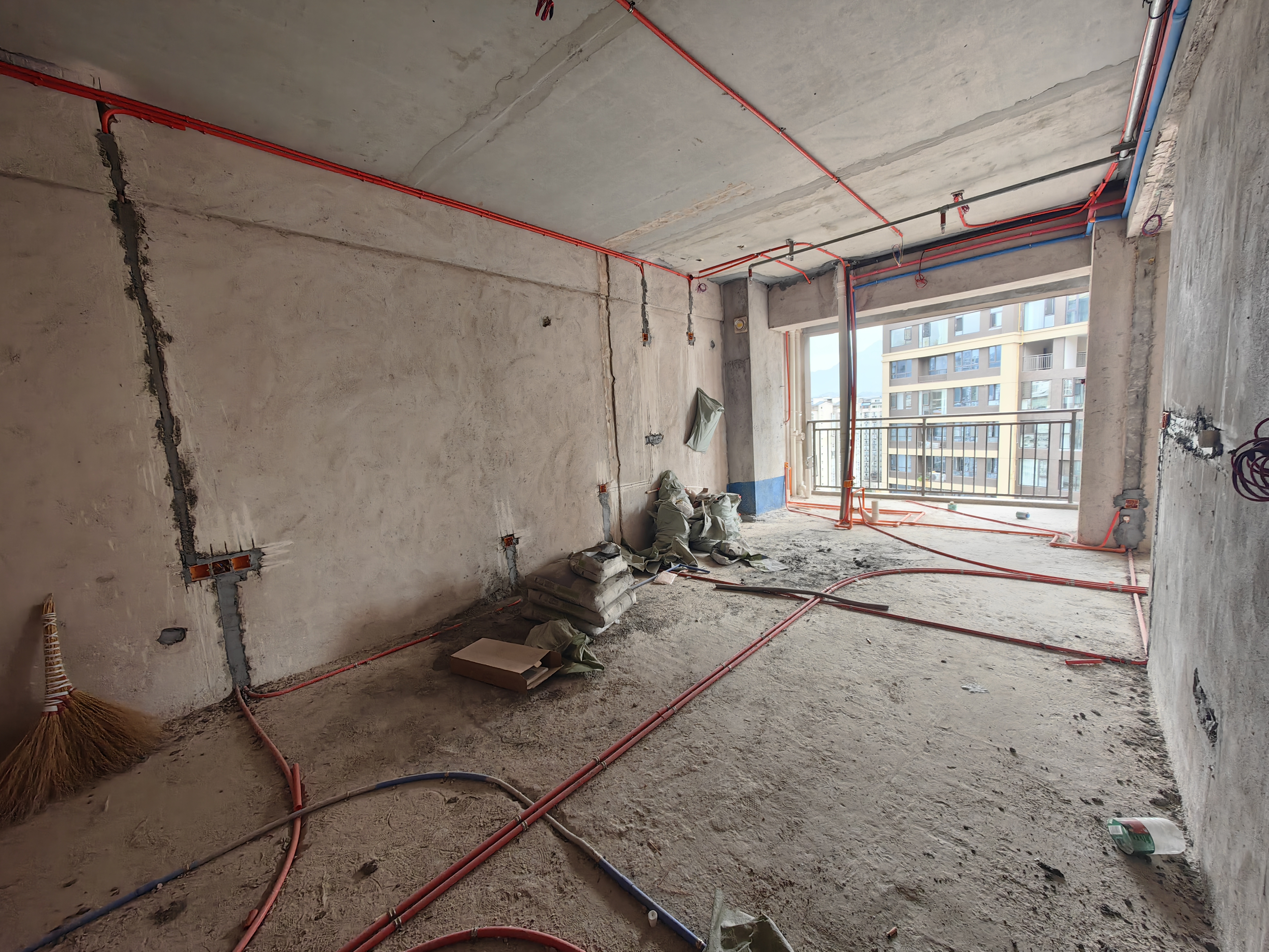 富华里 2室2厅1卫 43.8万 富华里 2室2厅1卫 43.8万客厅