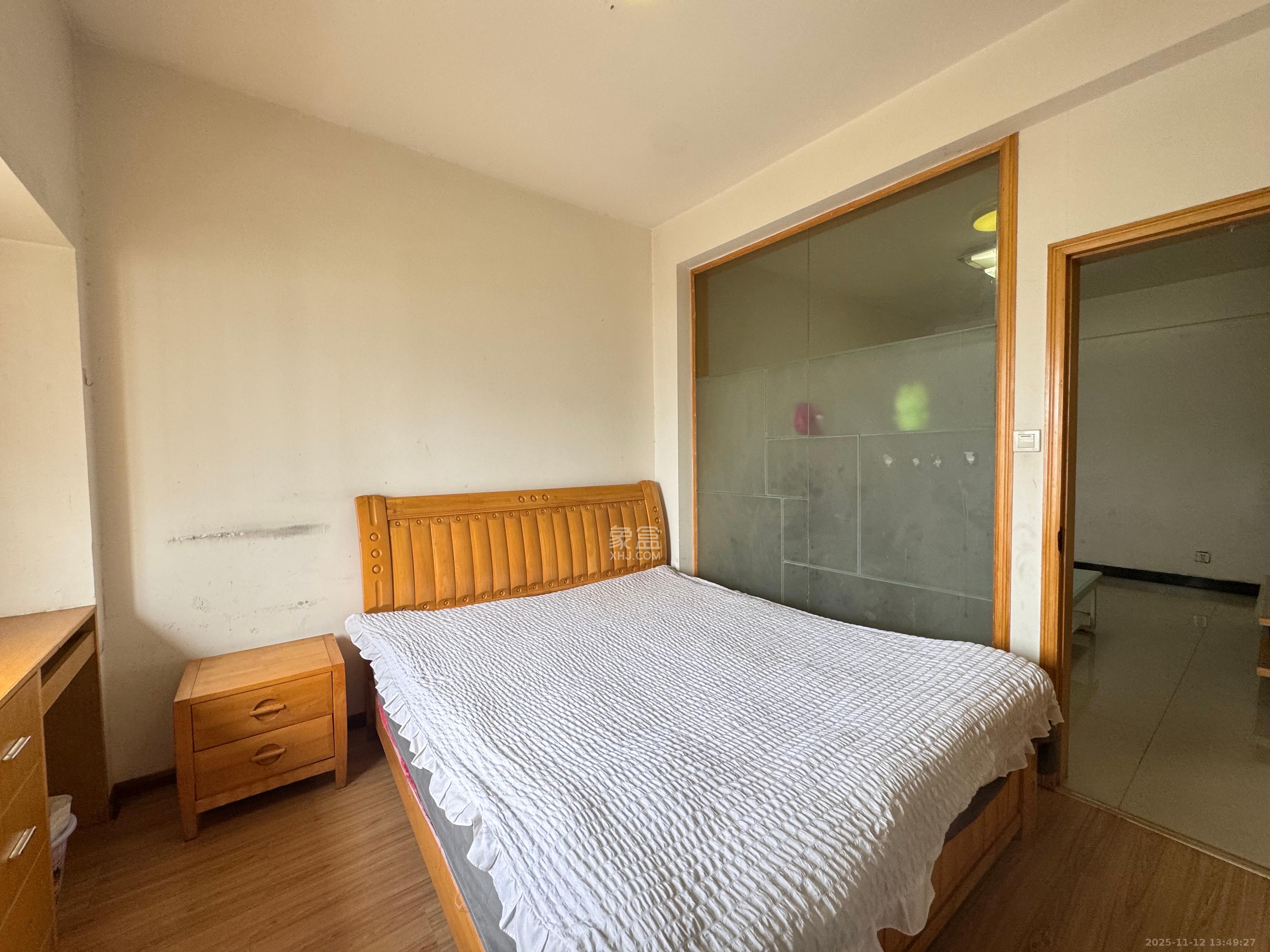 红区抽屉 1室1厅1卫 1550.0元/月 红区抽屉 1室1厅1卫 1550.0元/月室内图