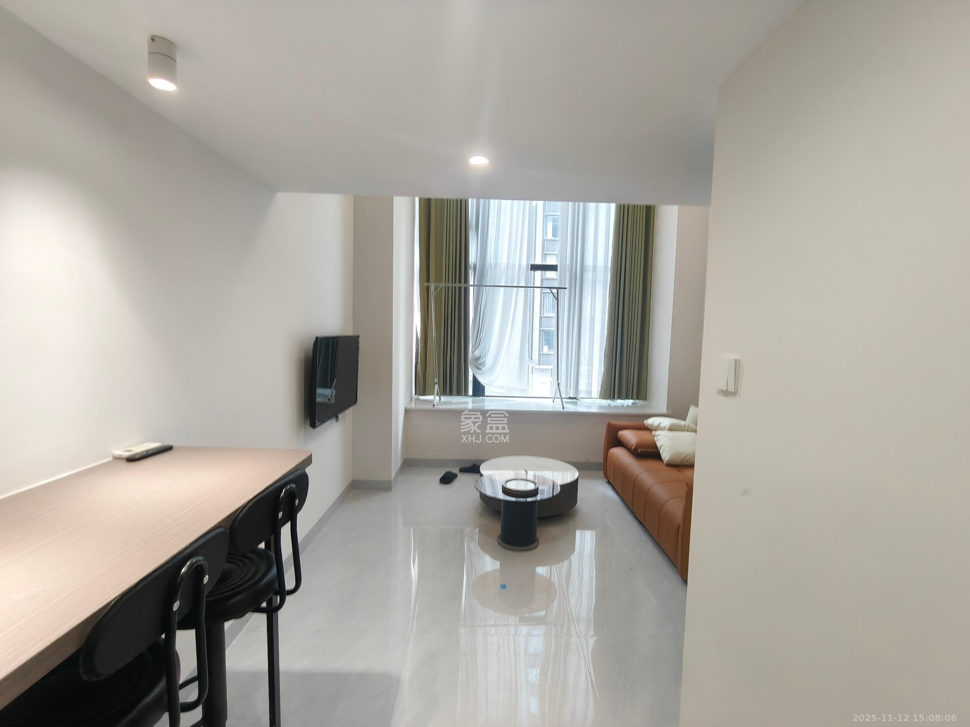 龙湖铂金岛 1室1厅1卫 1800.0元/月 龙湖铂金岛 1室1厅1卫 1800.0元/月室内图