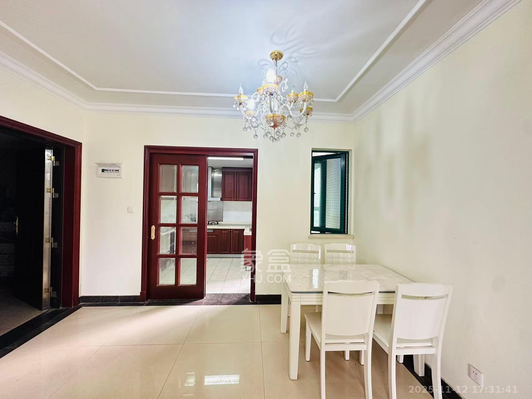 恒大御景湾 3室2厅22卫 3200.0元/月 恒大御景湾 3室2厅22卫 3200.0元/月室内图