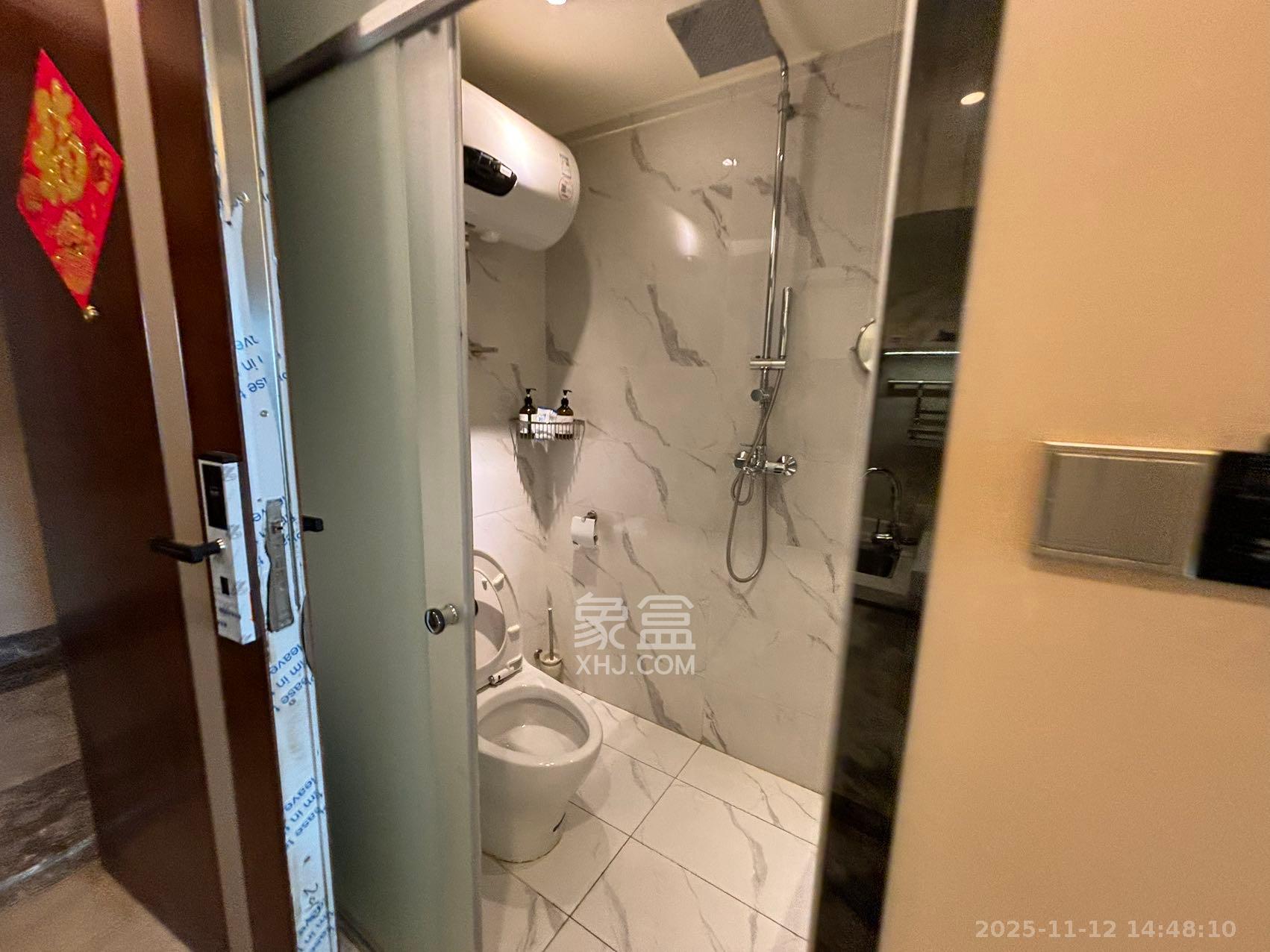 恒大誉府（融誉商业中心）  1室1厅1卫    1500.0元/月