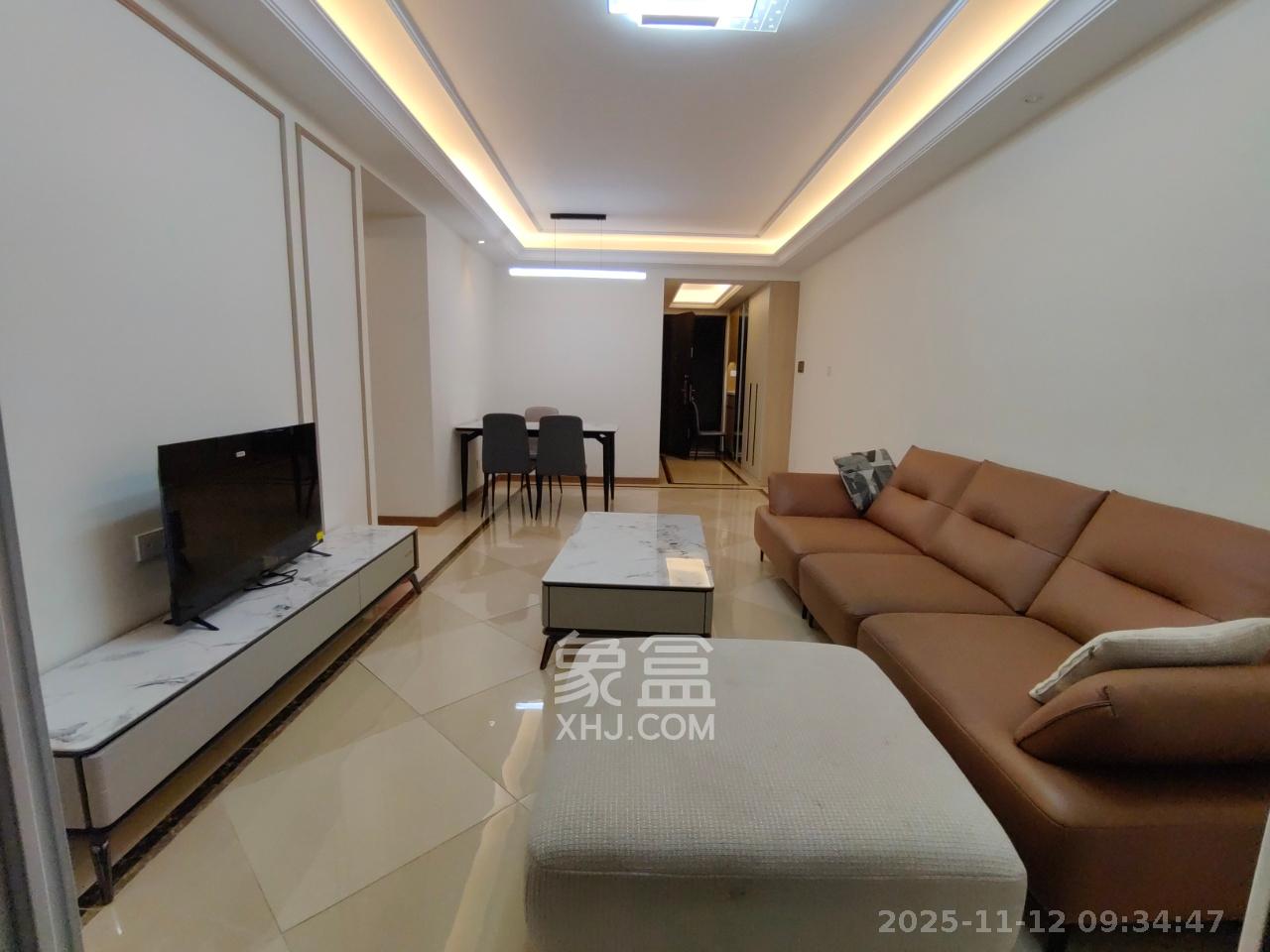 金科集美天辰  3室2厅1卫    2300.0元/月