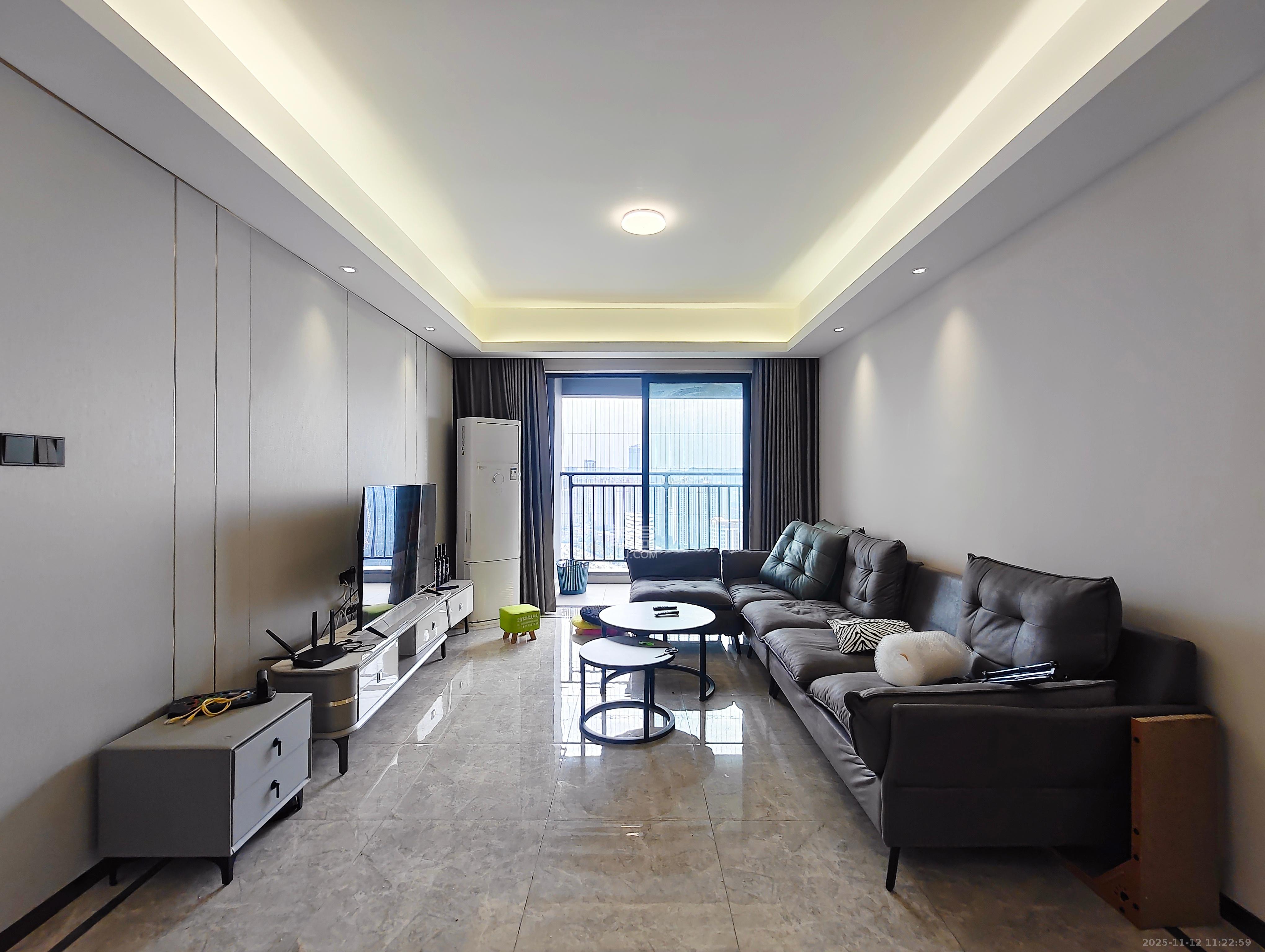 梅溪悦章  3室2厅2卫    3200.0元/月室内图