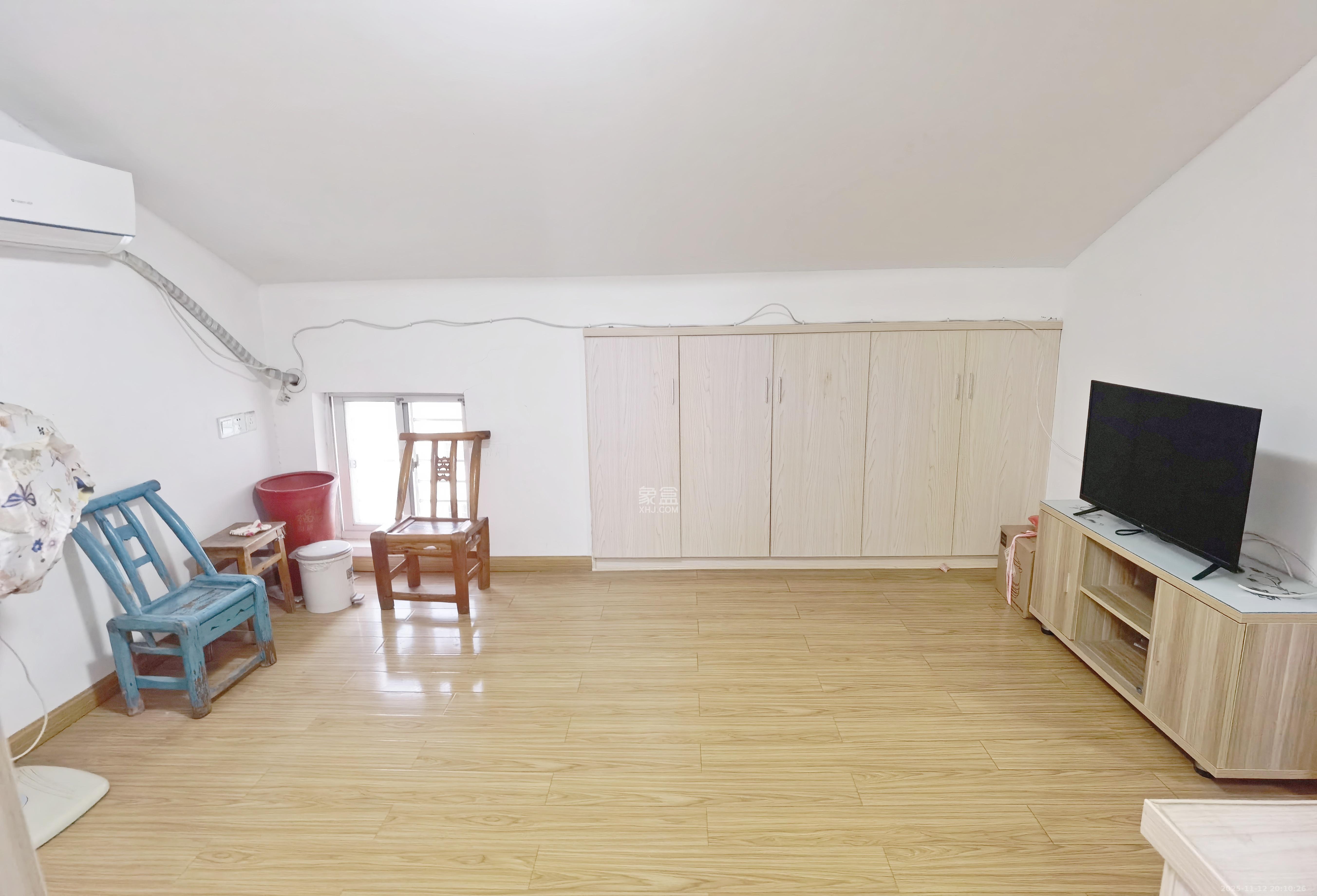 德润园 5室2厅1卫 72.0万 德润园 5室2厅1卫 72.0万其他