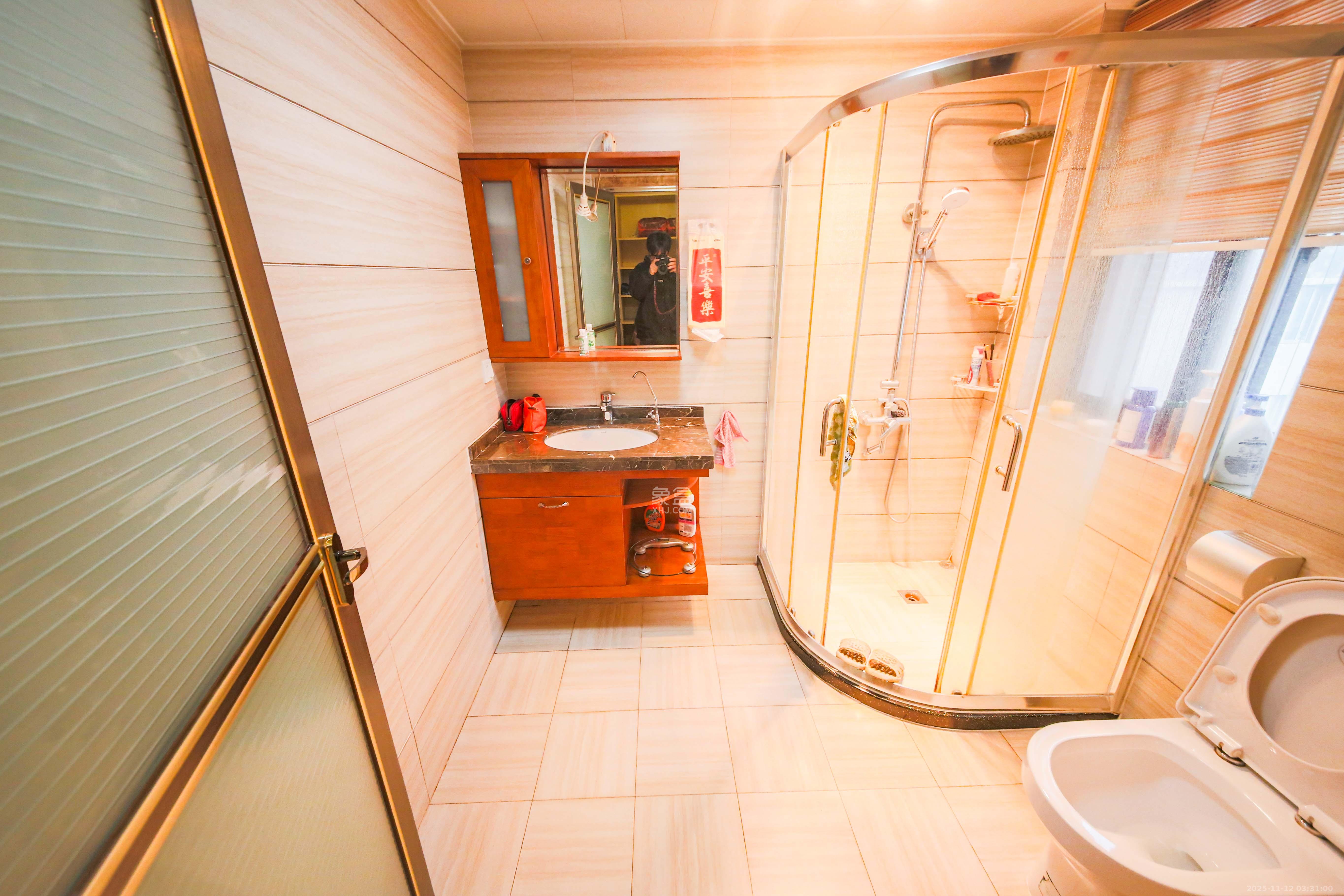 上庭苑 2室2厅2卫 92.0万 上庭苑 2室2厅2卫 92.0万卫生间