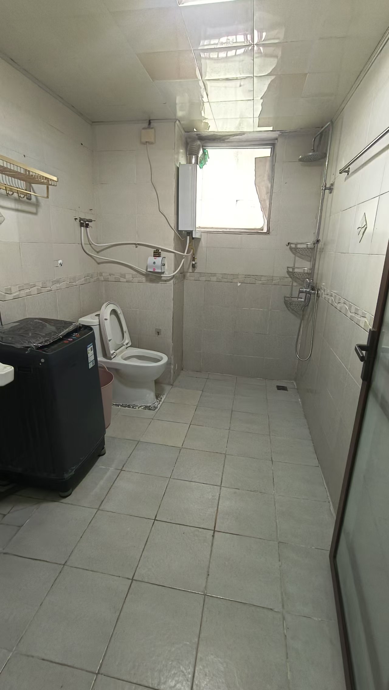 市工商局宿舍坡博宿舍区  3室2厅1卫    2200.0元/月室内图