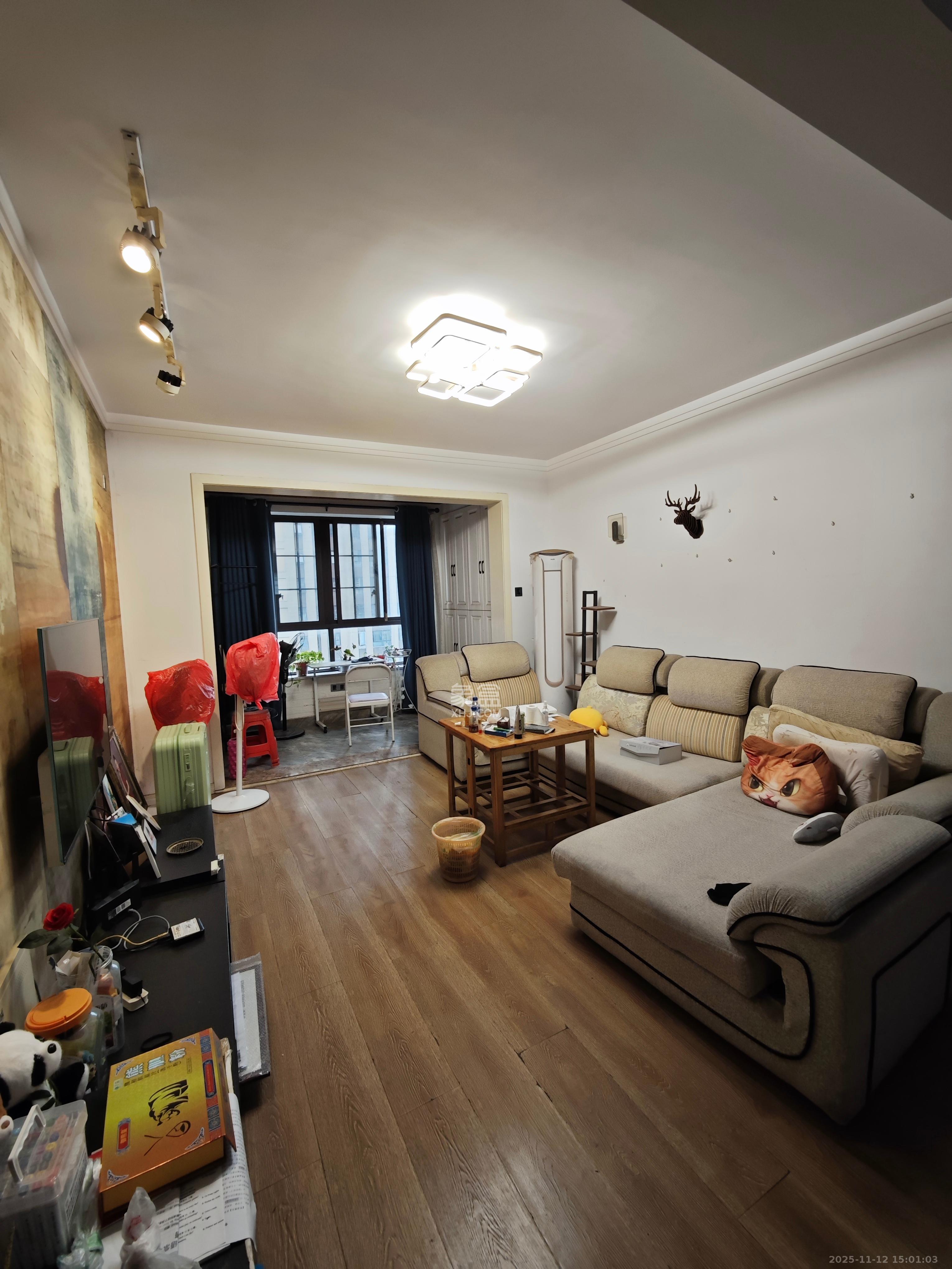 金地三千府（金地湖山樾、金地自在城）  1室0厅0卫    1600.0元/月室内图