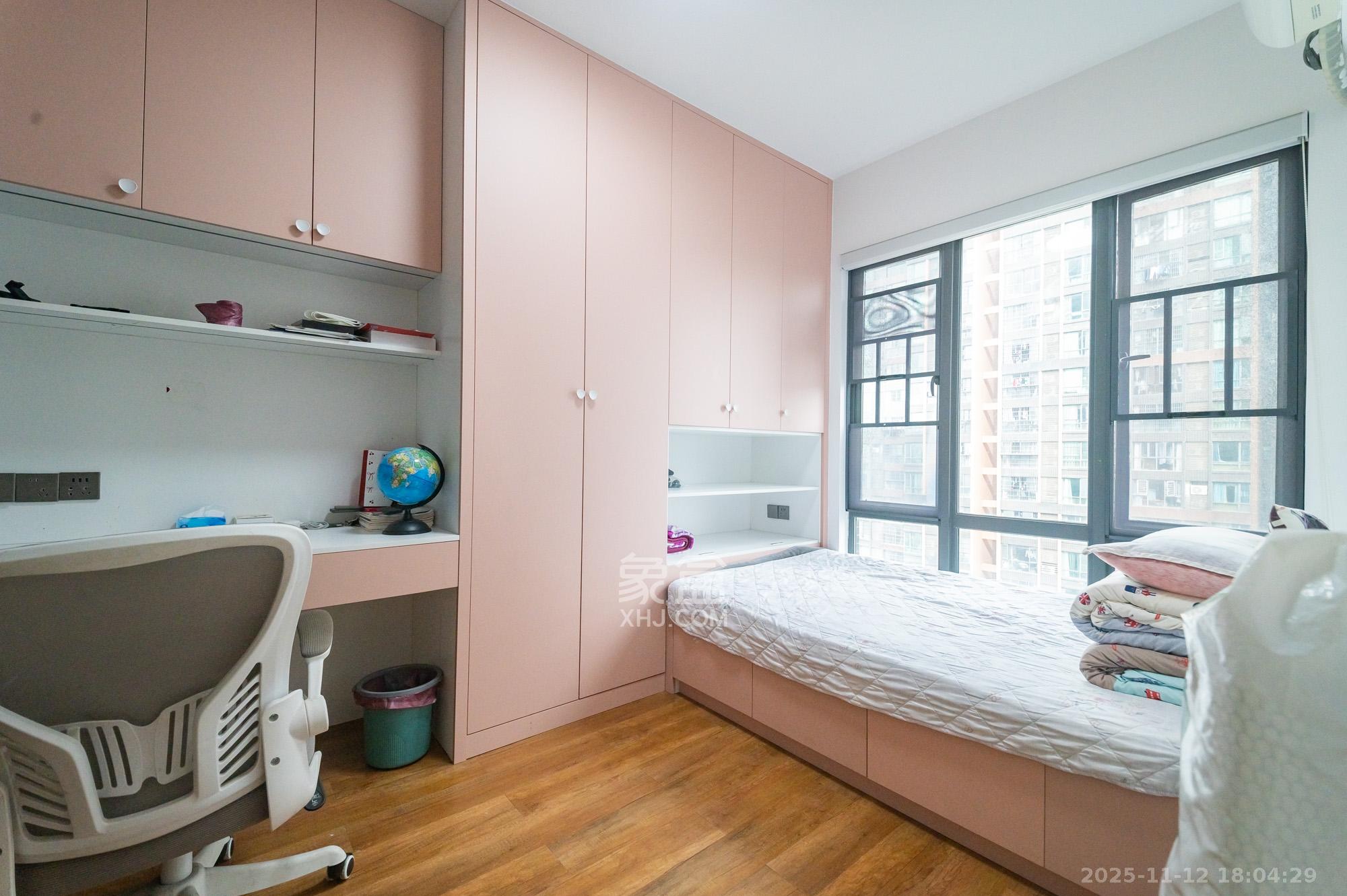 海伦春天  3室2厅2卫    79.8万卧室